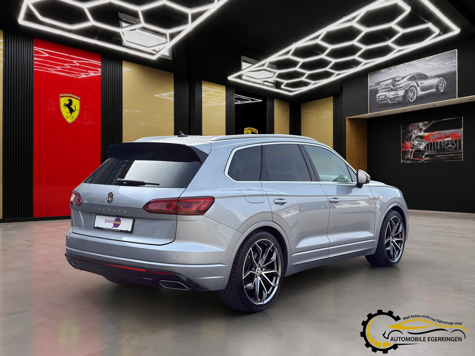 VW Touareg 3.0 V6 TSI R-Line-image-4