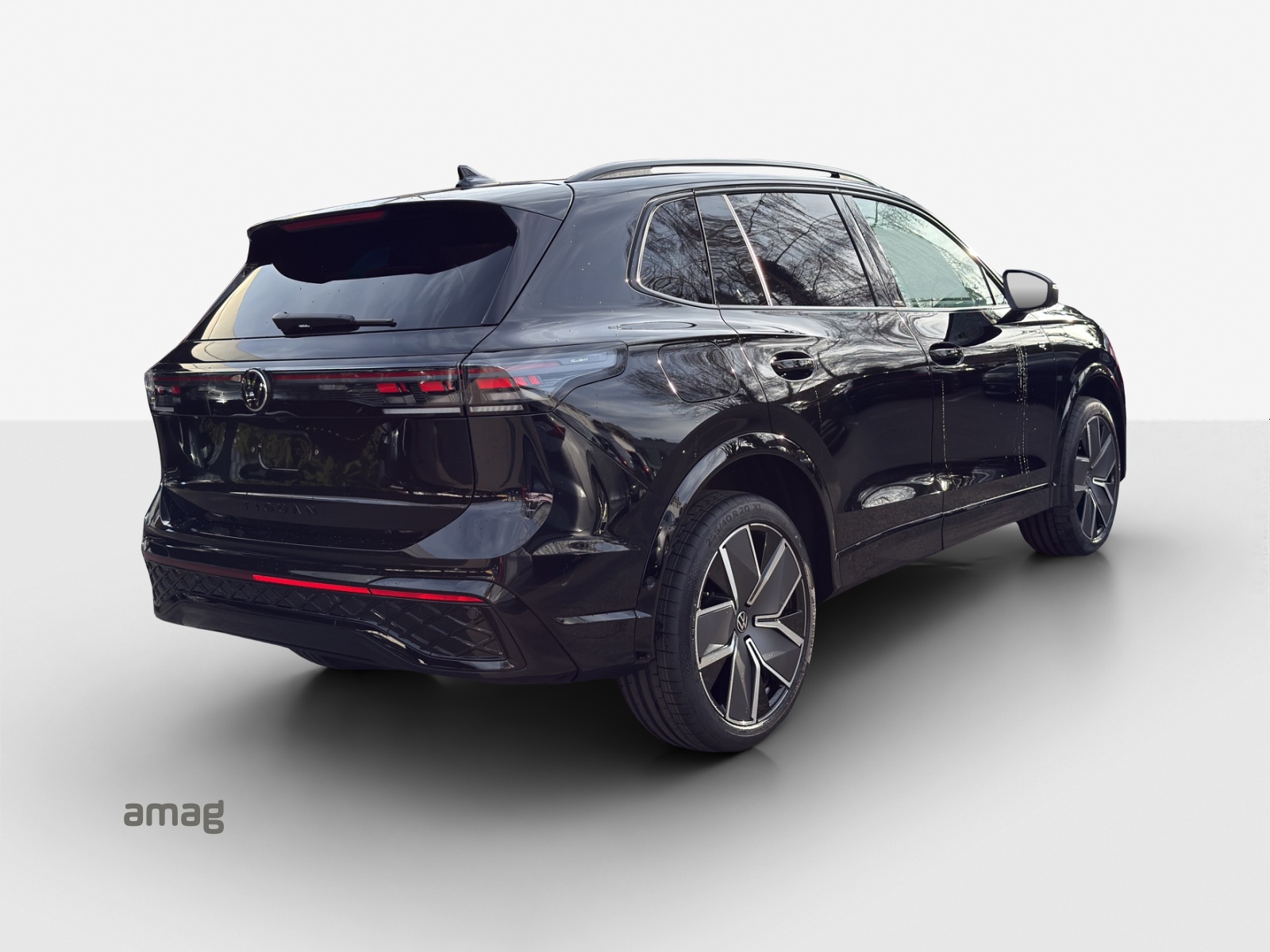 VW Tiguan 2.0 TSI United DSG 4Motion-image-4