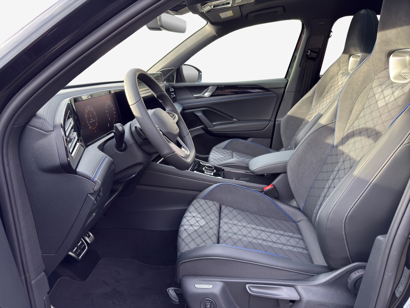 VW Tiguan 2.0 TSI United DSG 4Motion-image-7
