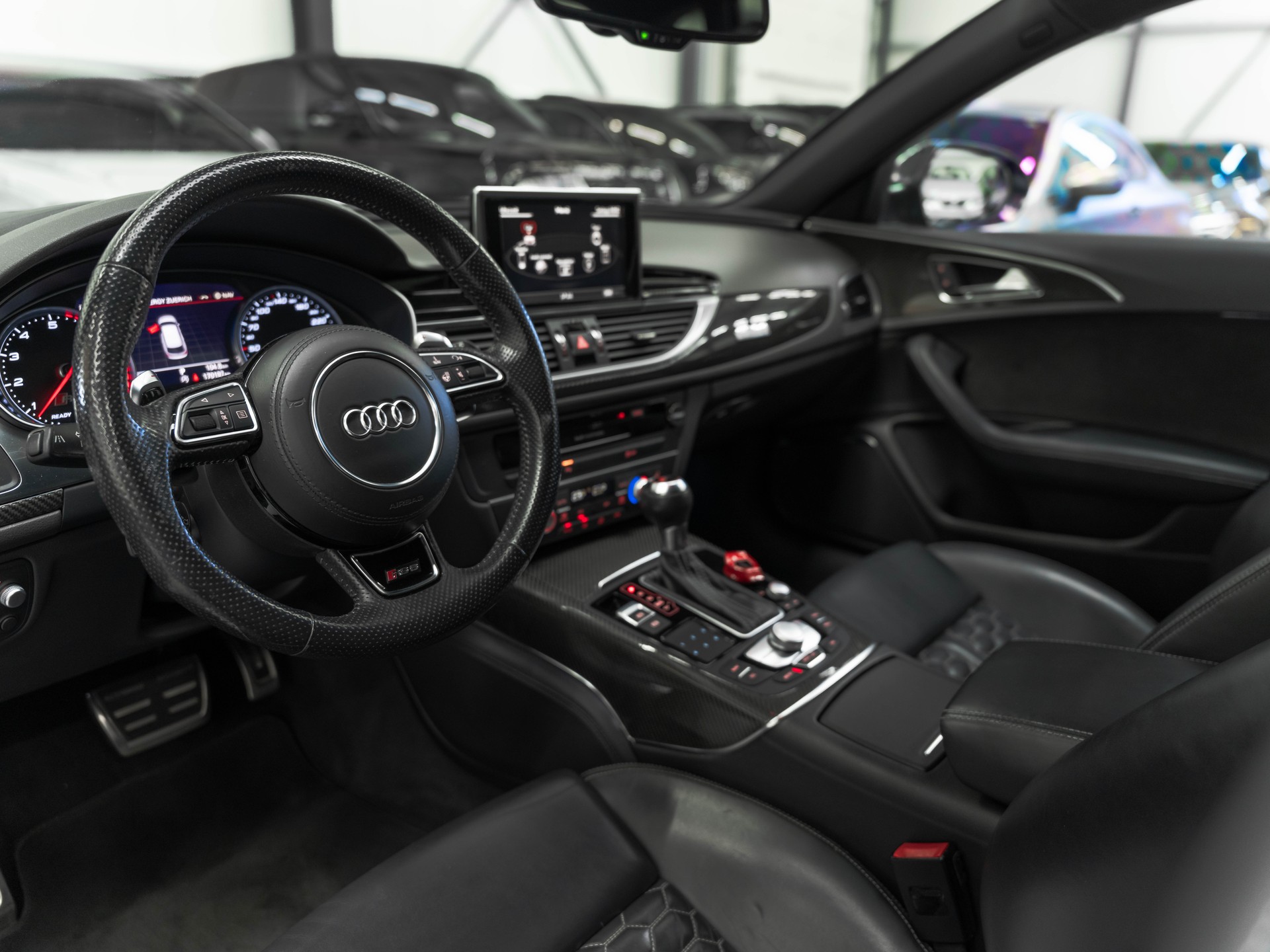 AUDI RS6 Avant 4.0 TFSI V8 performance quattro-image-7
