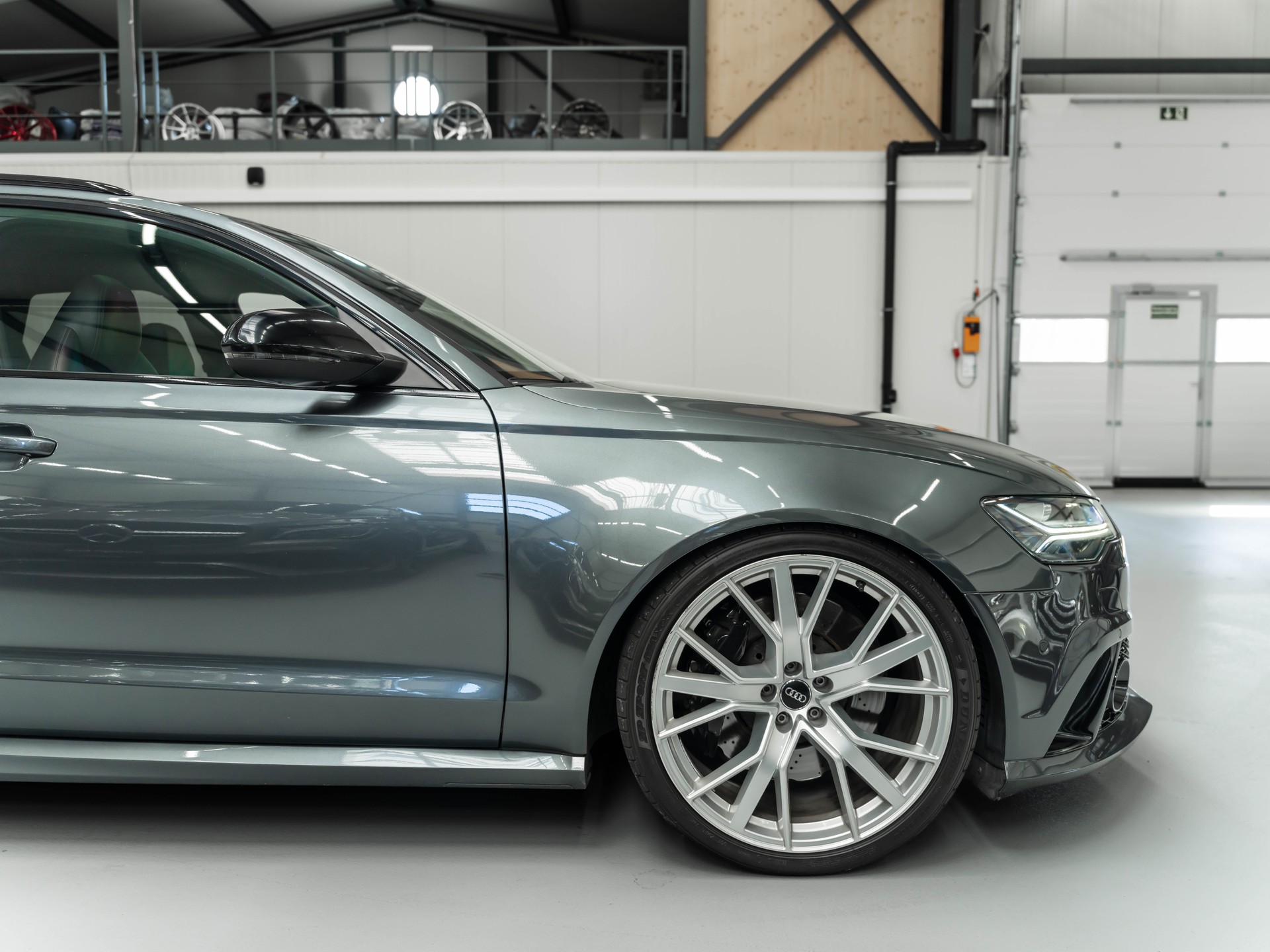 AUDI RS6 Avant 4.0 TFSI V8 performance quattro-image-17