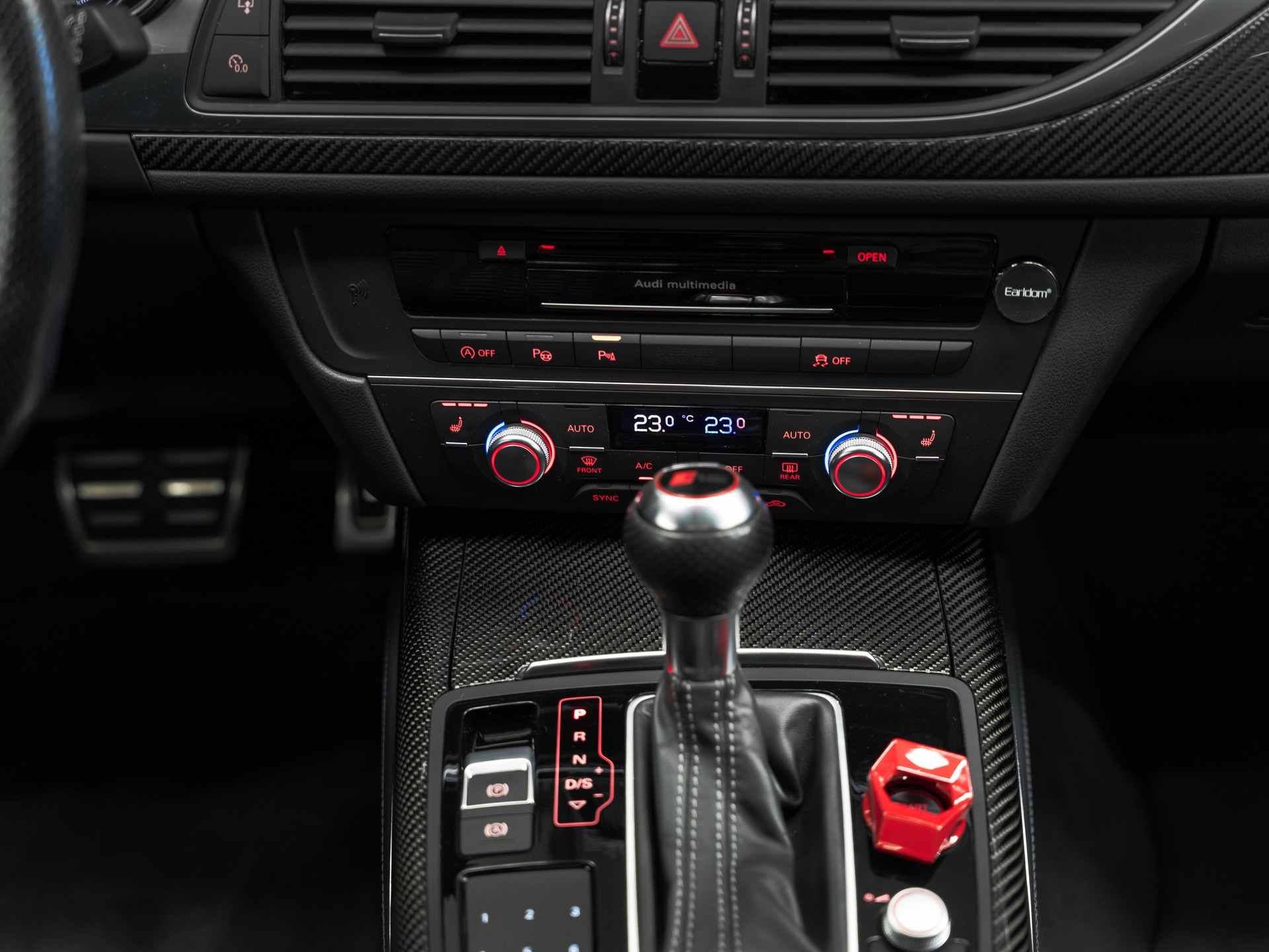 AUDI RS6 Avant 4.0 TFSI V8 performance quattro-image-22
