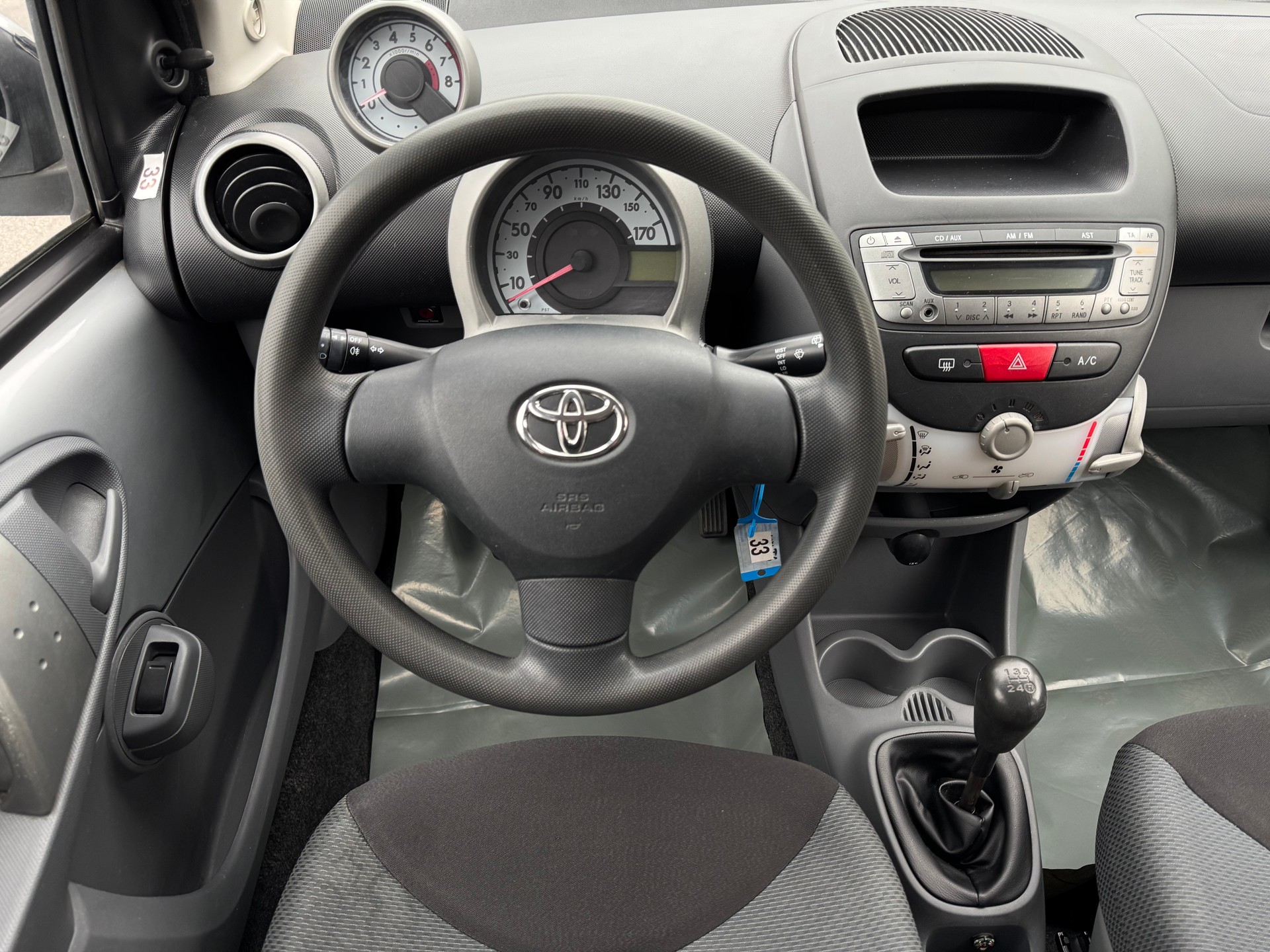 TOYOTA Aygo 1.0 Linea Terra-image-12
