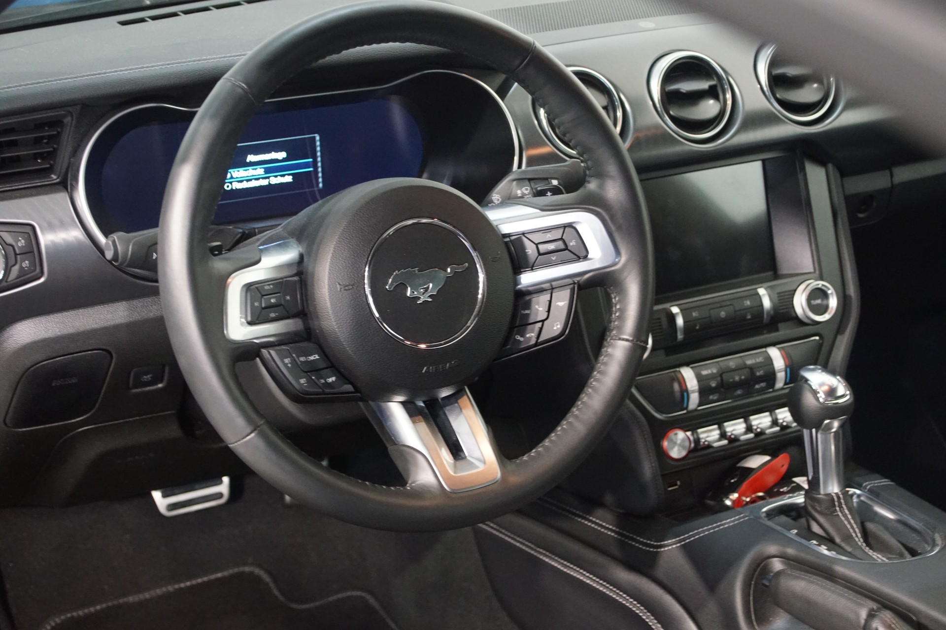 FORD Mustang Fastback 5.0 V8 Mach 1 Automat-image-14