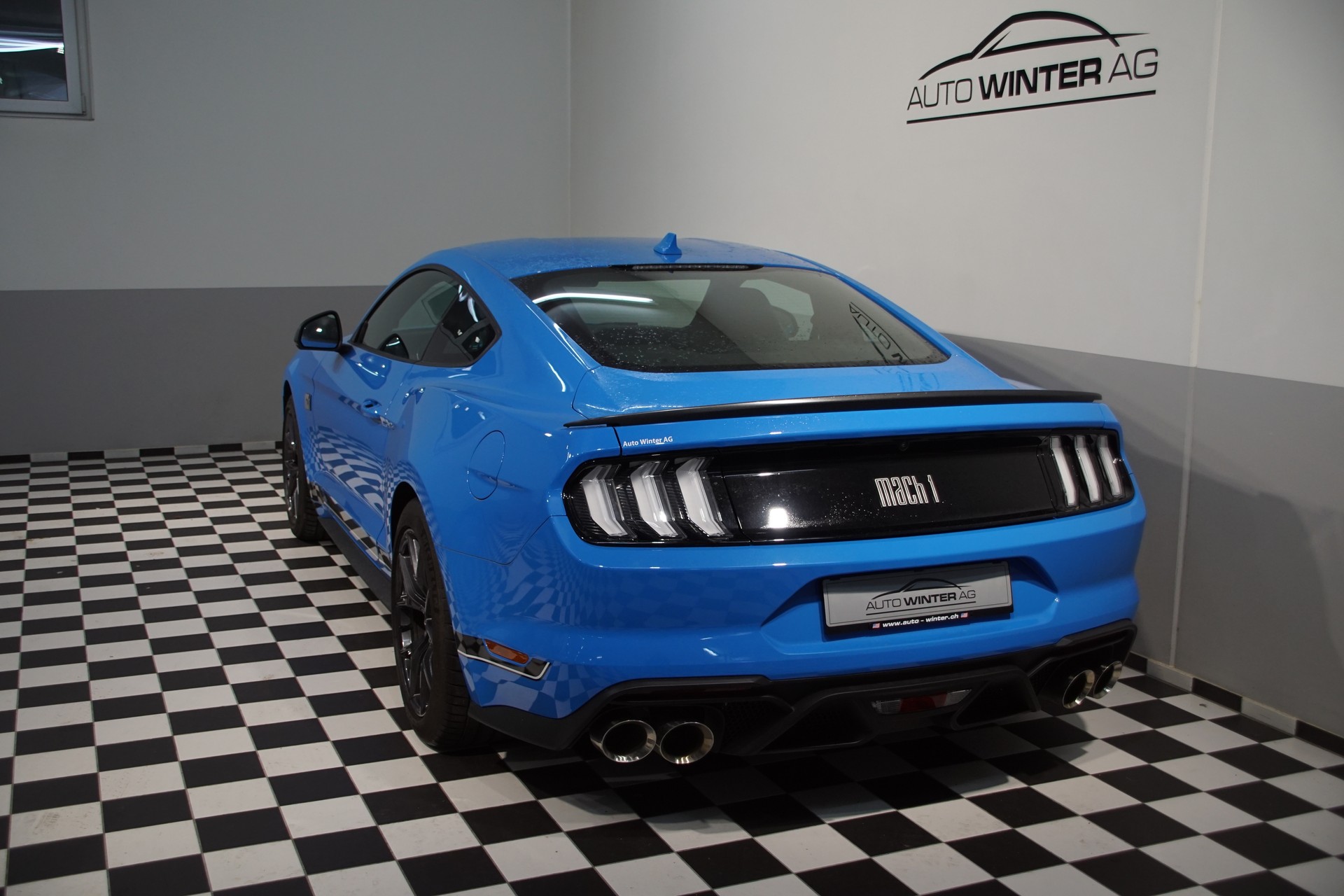 FORD Mustang Fastback 5.0 V8 Mach 1 Automat-image-8