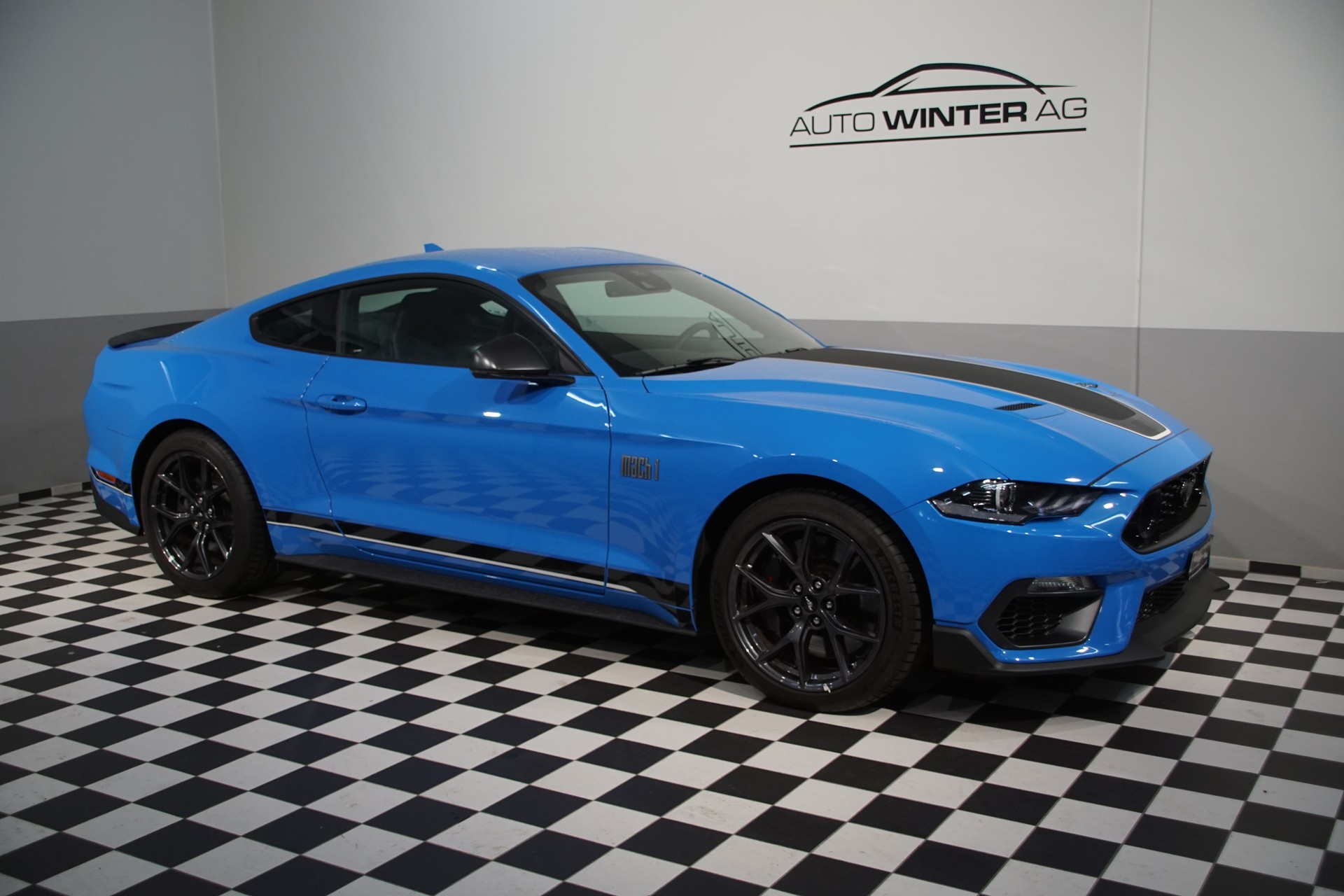 FORD Mustang Fastback 5.0 V8 Mach 1 Automat-image-3