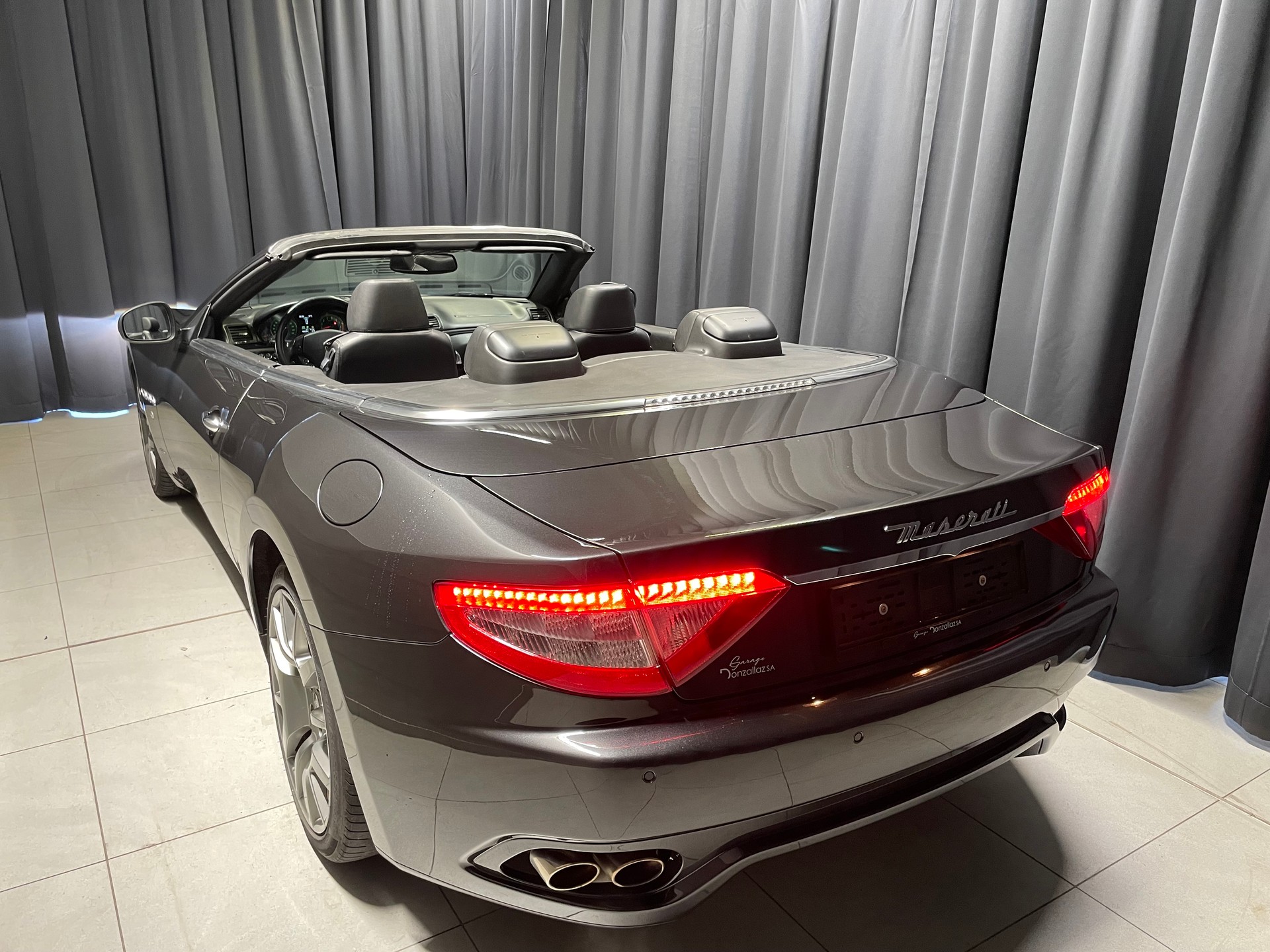 MASERATI GranCabrio Automatica (25)-image-15