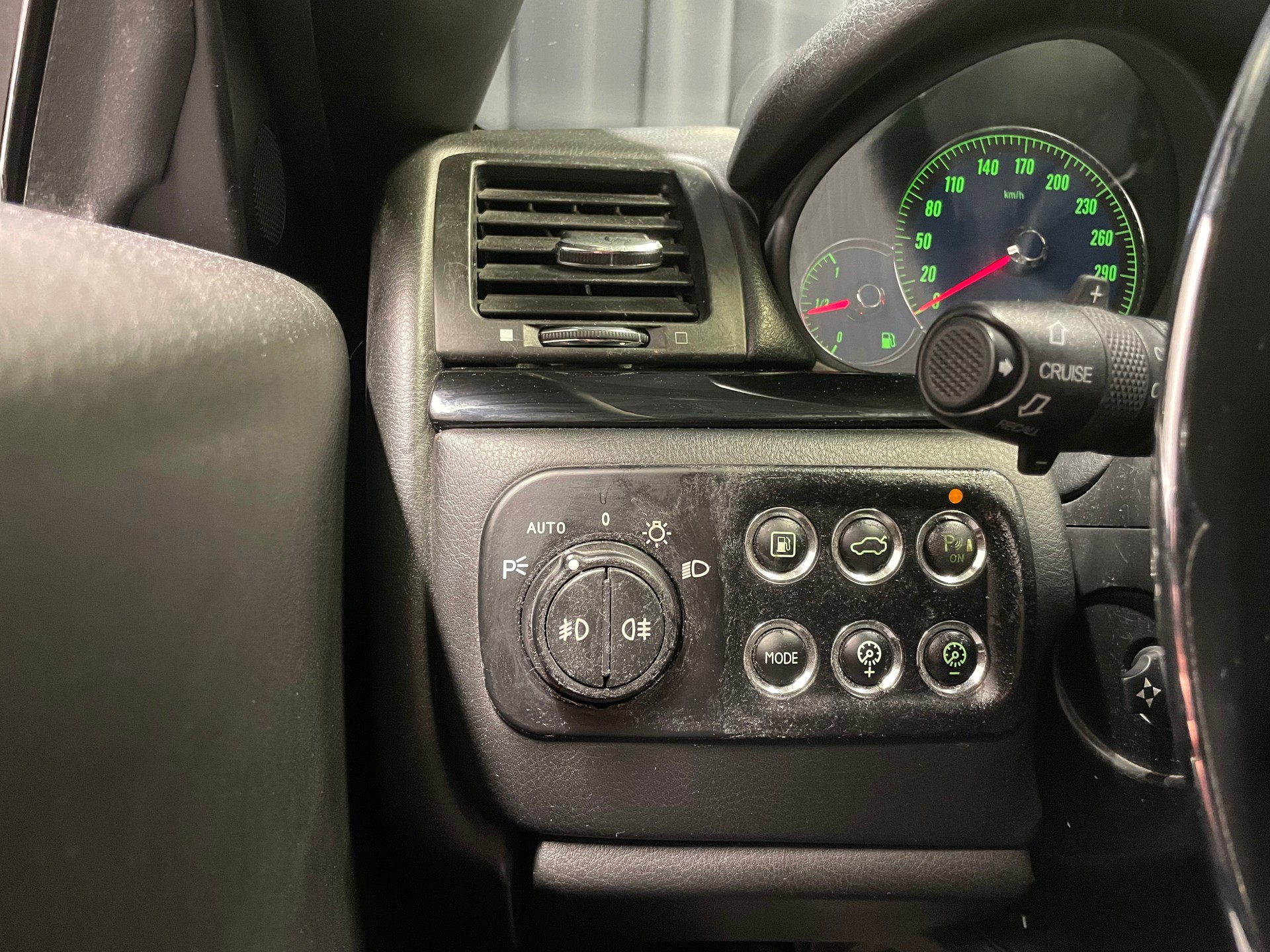MASERATI GranCabrio Automatica (25)-image-11