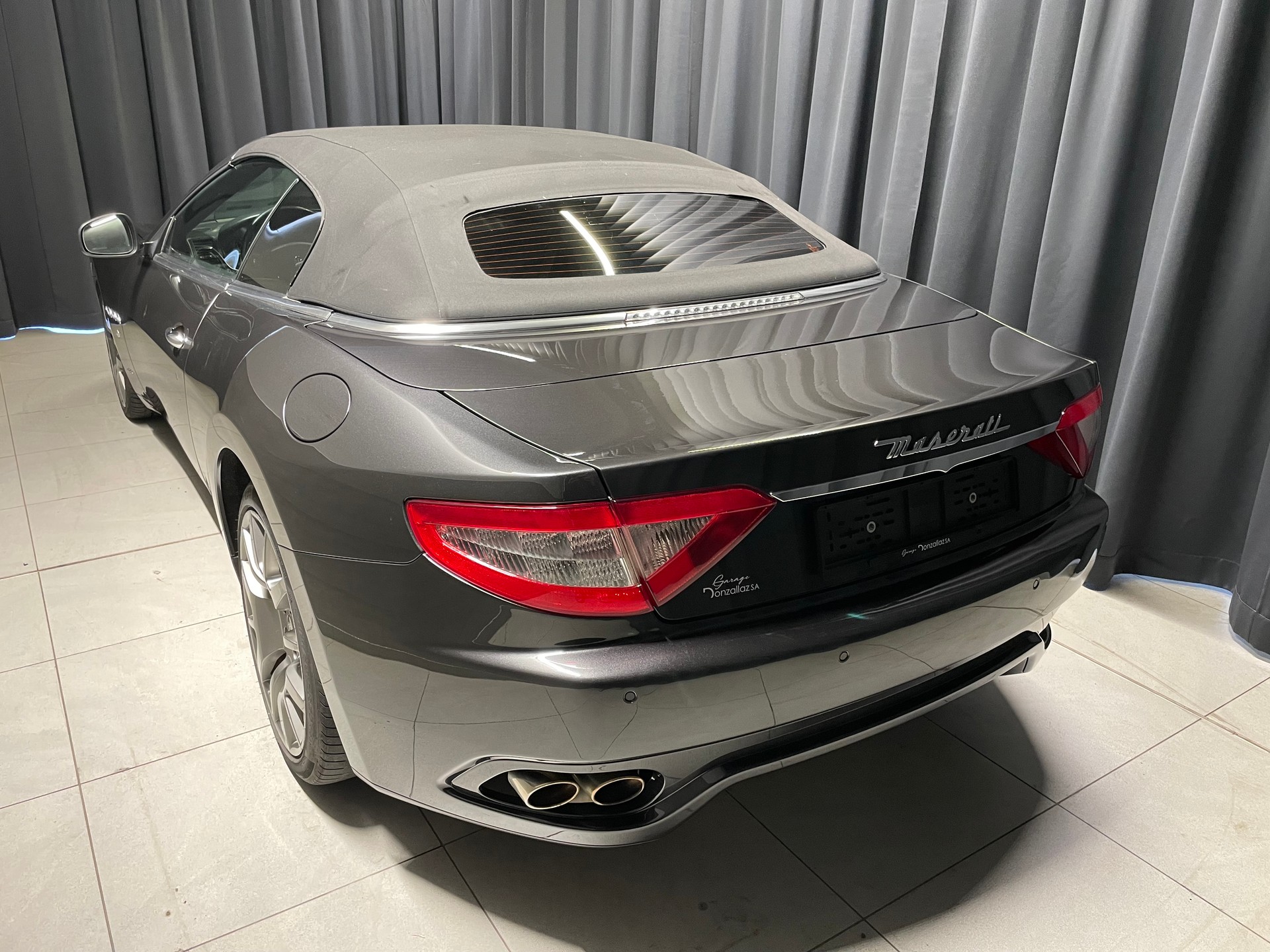 MASERATI GranCabrio Automatica (25)-image-3
