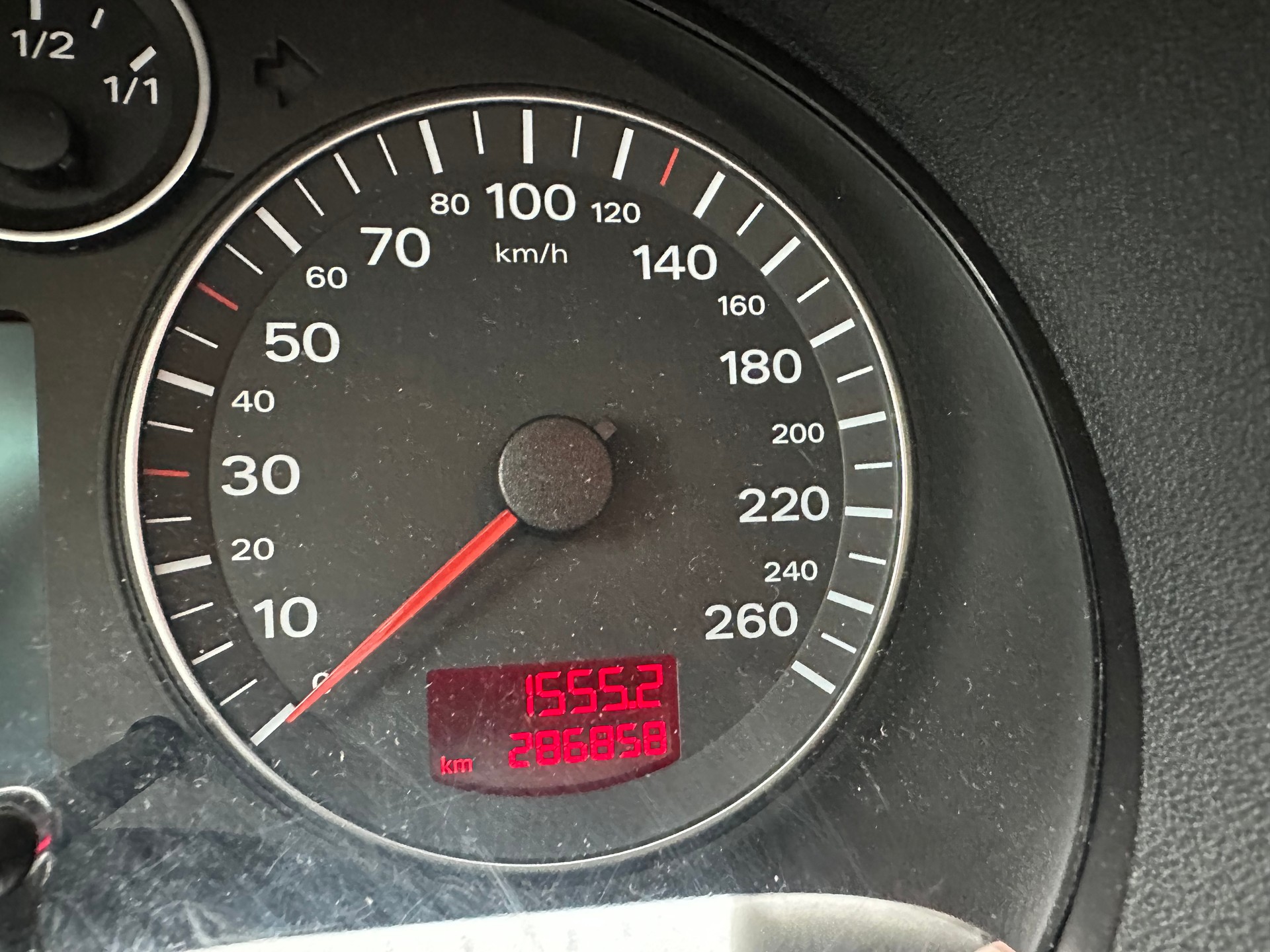 AUDI A3 Sportback 1.8 Turbo FSI Attraction-image-11