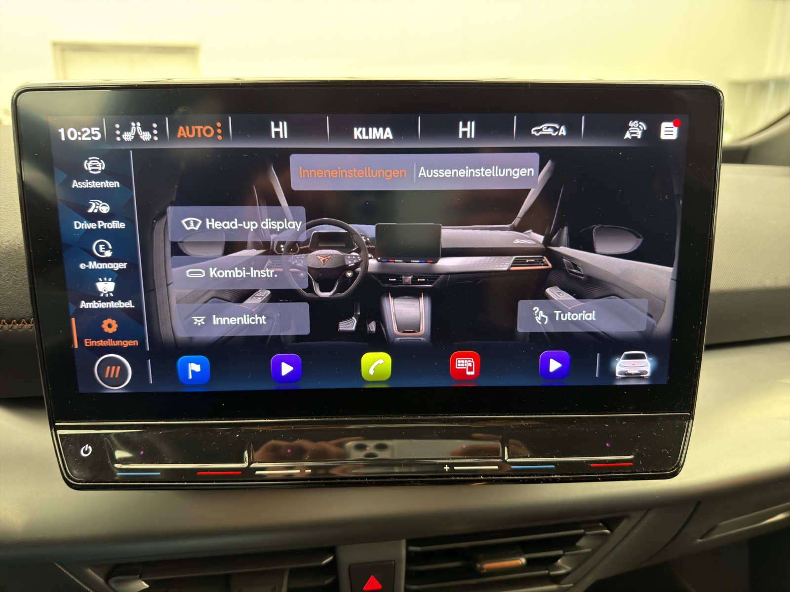 CUPRA Born 58 kWh - Head-up - Umgebungskamera-image-8