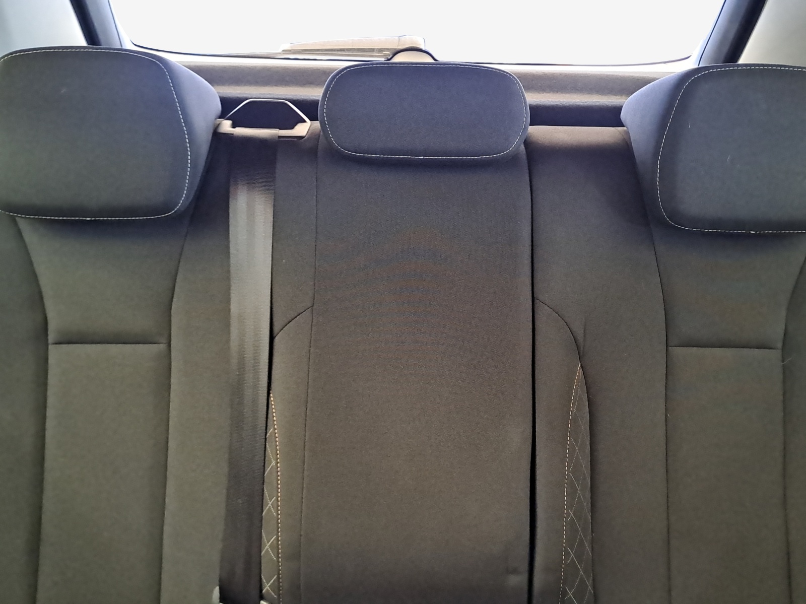 SKODA Kamiq 1.0 TSI Ambition DSG-image-11