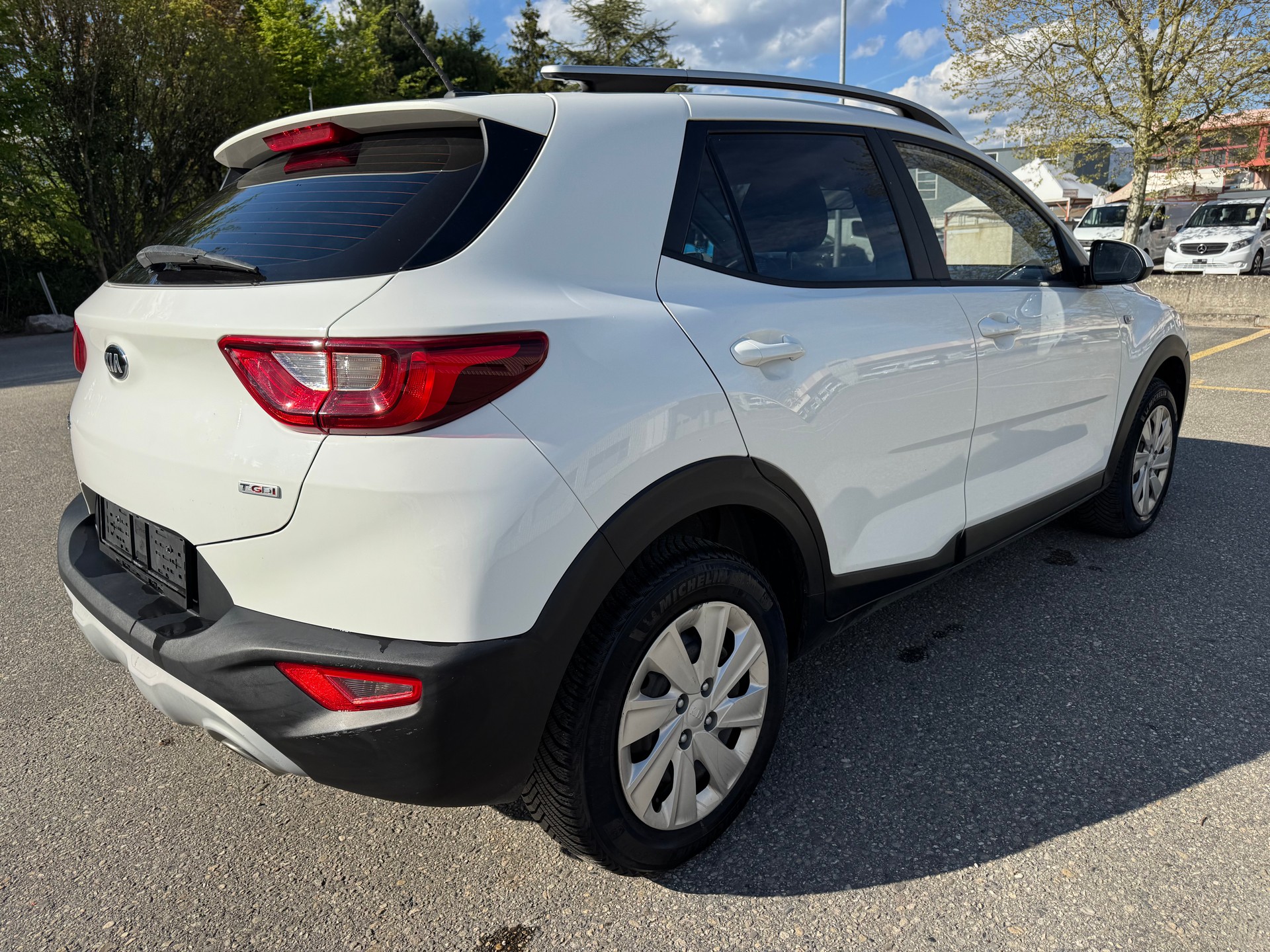 KIA Stonic 1.0 T-GDi-image-5
