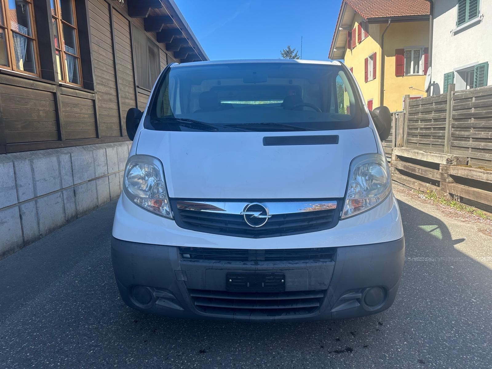 OPEL Vivaro 2.5 CDTI 2.9t L1H1-image-4