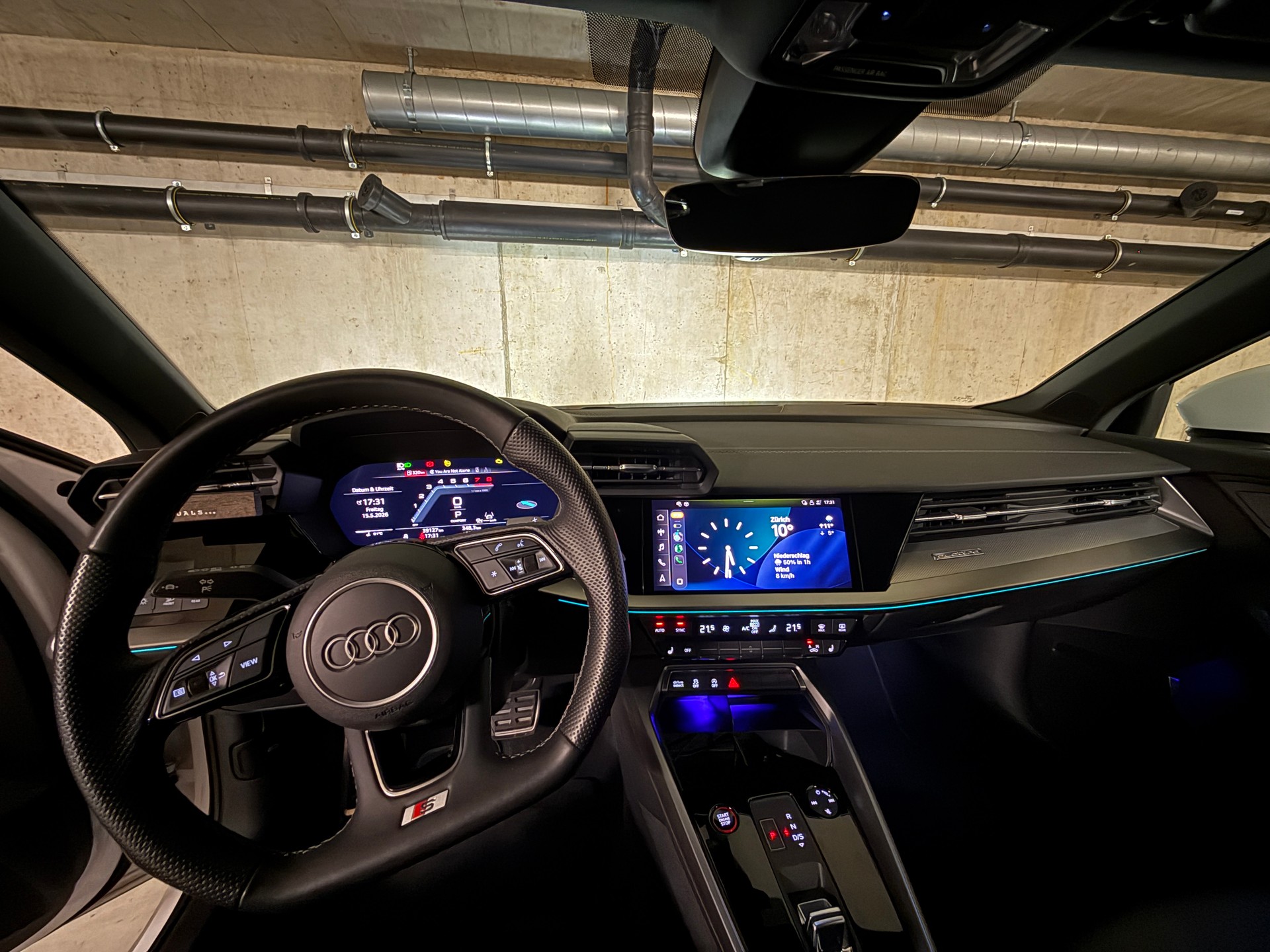 AUDI S3 2.0 TFSI quattro S-Tronic-image-9