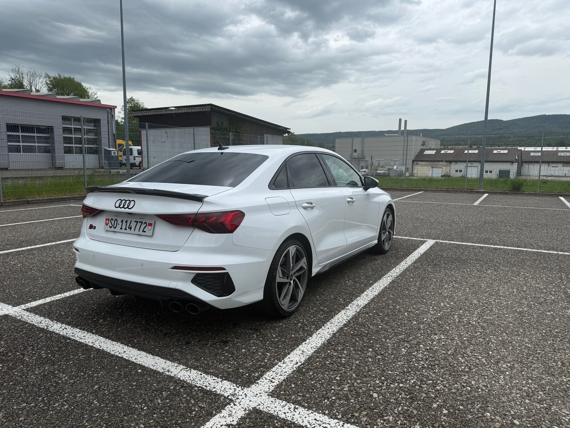 AUDI S3 2.0 TFSI quattro S-Tronic-image-2