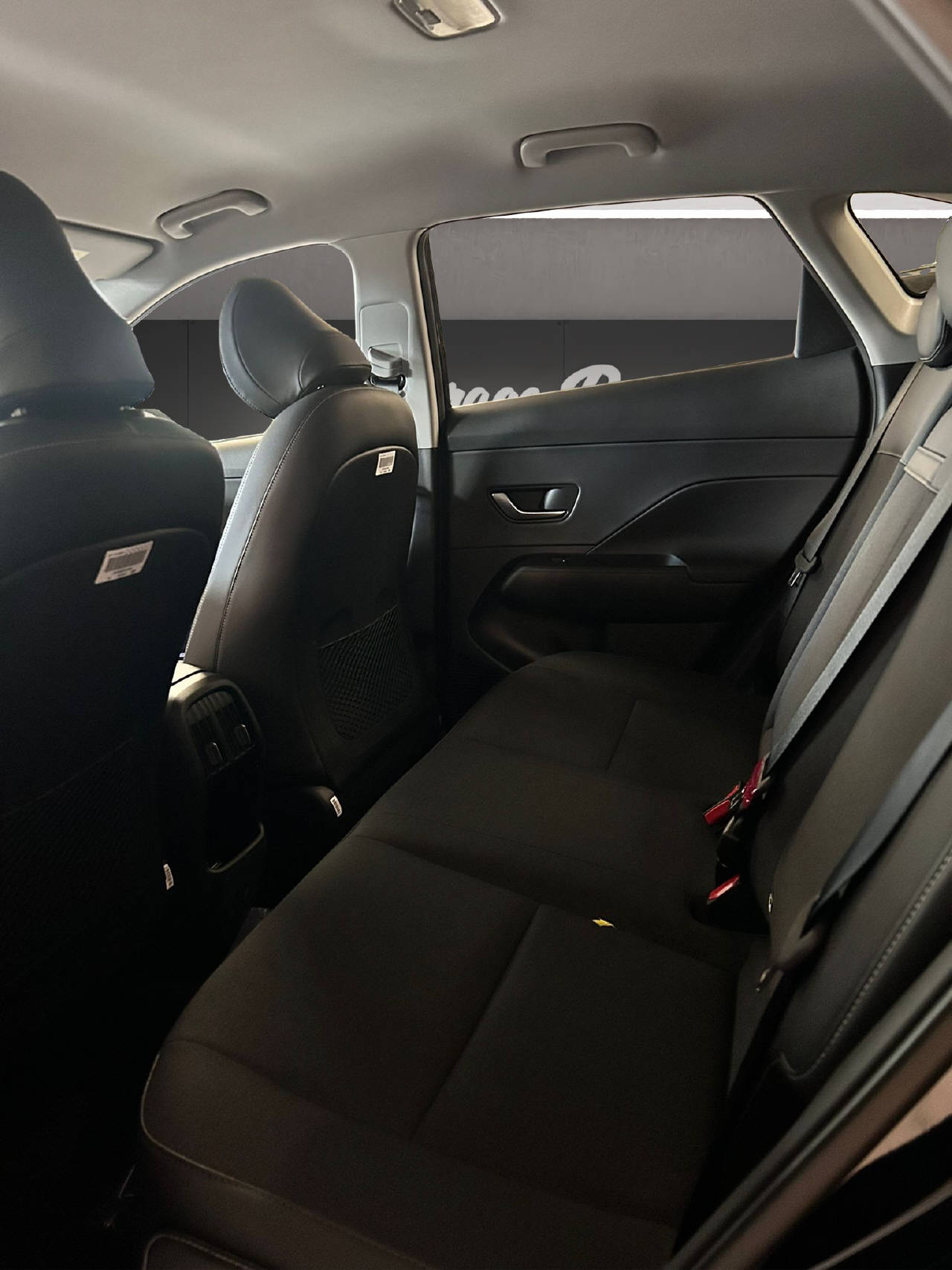 HYUNDAI Kona 1.6 GDi Hybrid Amplia-image-3