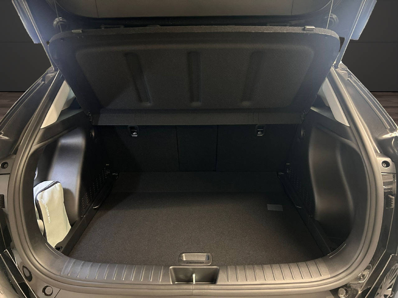 HYUNDAI Kona 1.6 GDi Hybrid Amplia-image-6