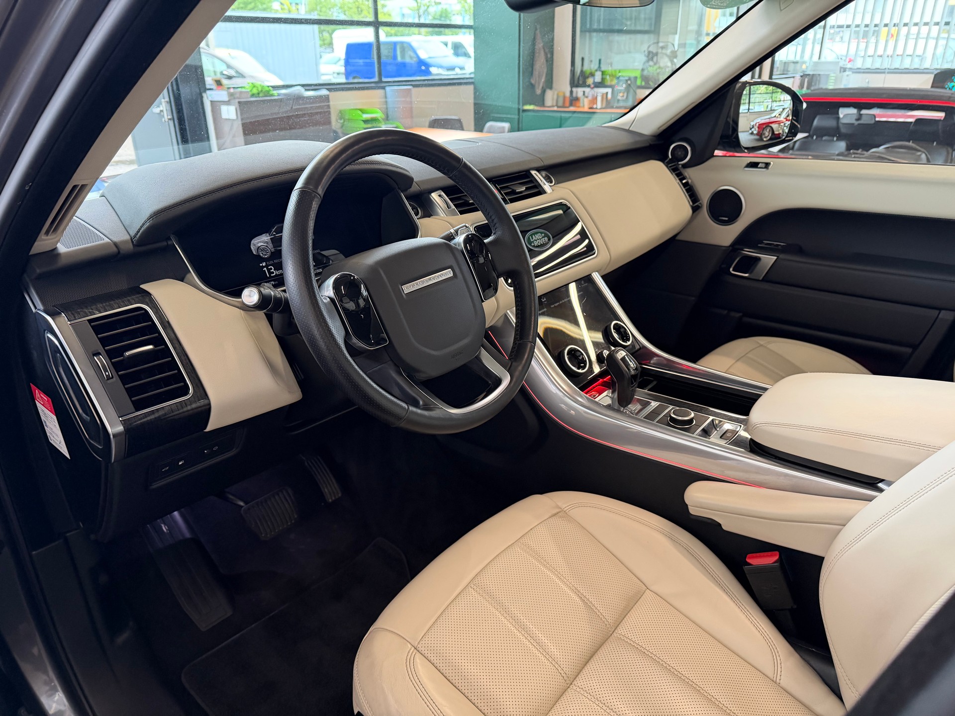 LAND ROVER Range Rover Sport P400e 2.0 I4 PHEV HSE Dynamic Aut.-image-12