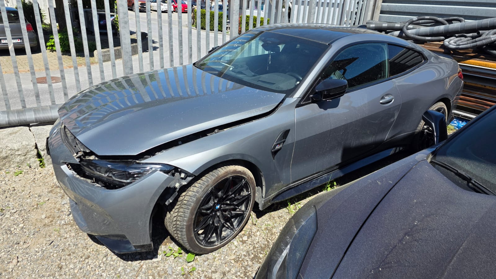 BMW M4 Coupé Competition M xDrive-image-4