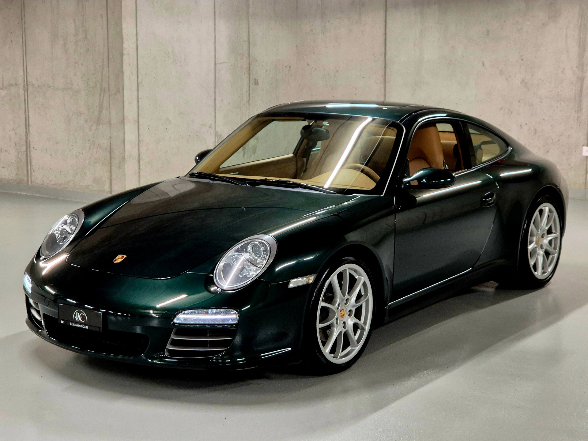 PORSCHE 911 Carrera 4-showroom-element-3