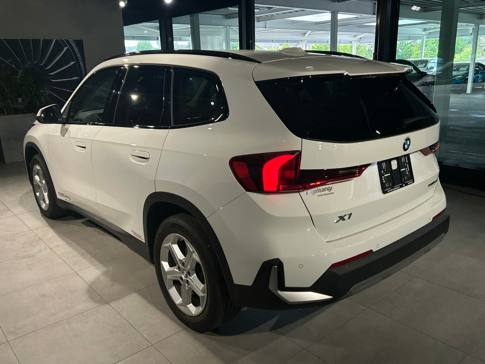 BMW X1 sDrive 18i-image-6