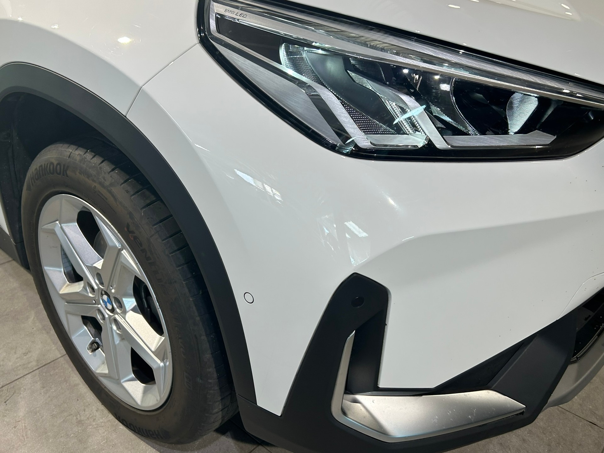 BMW X1 sDrive 18i-image-15