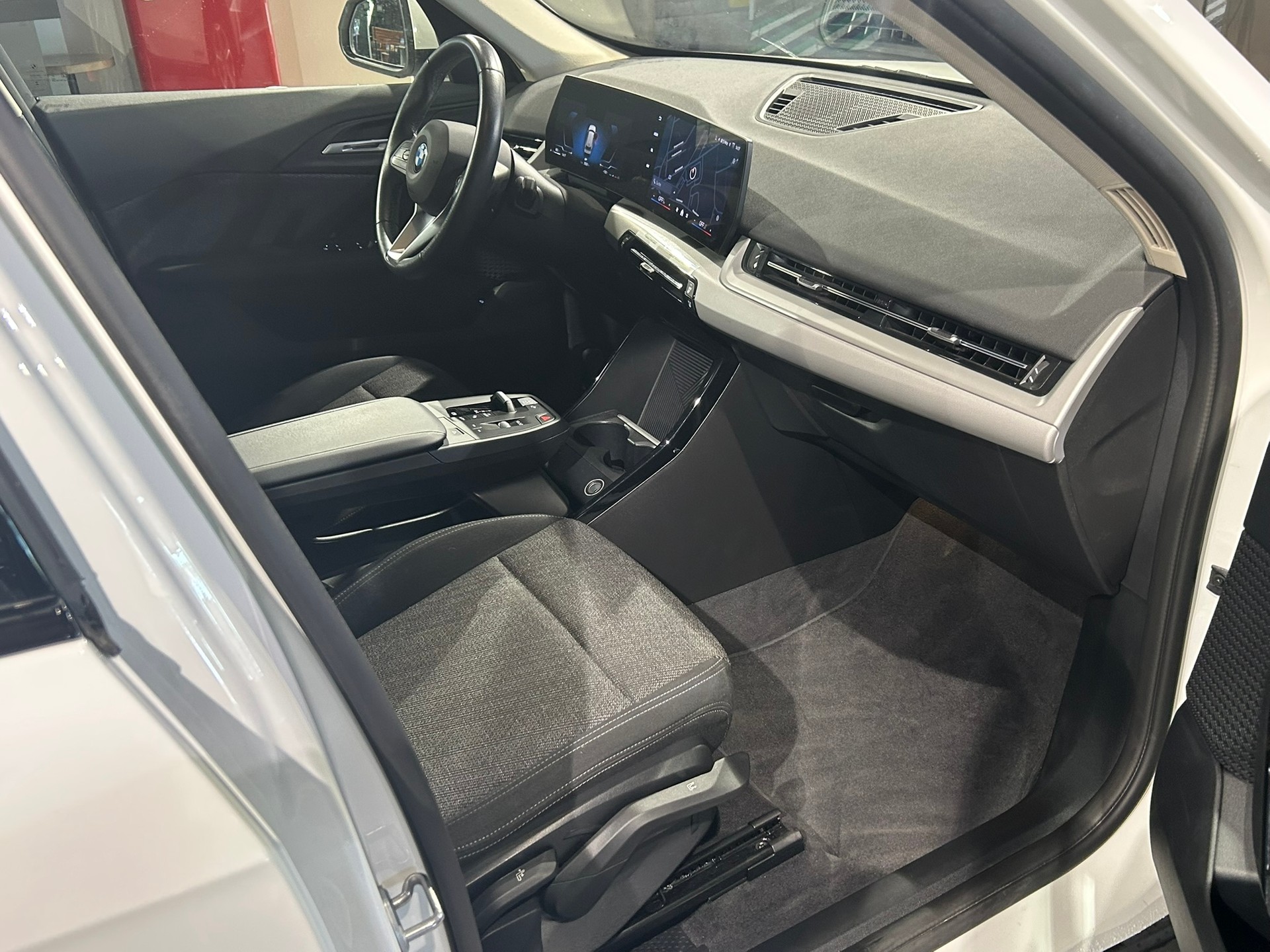 BMW X1 sDrive 18i-image-20