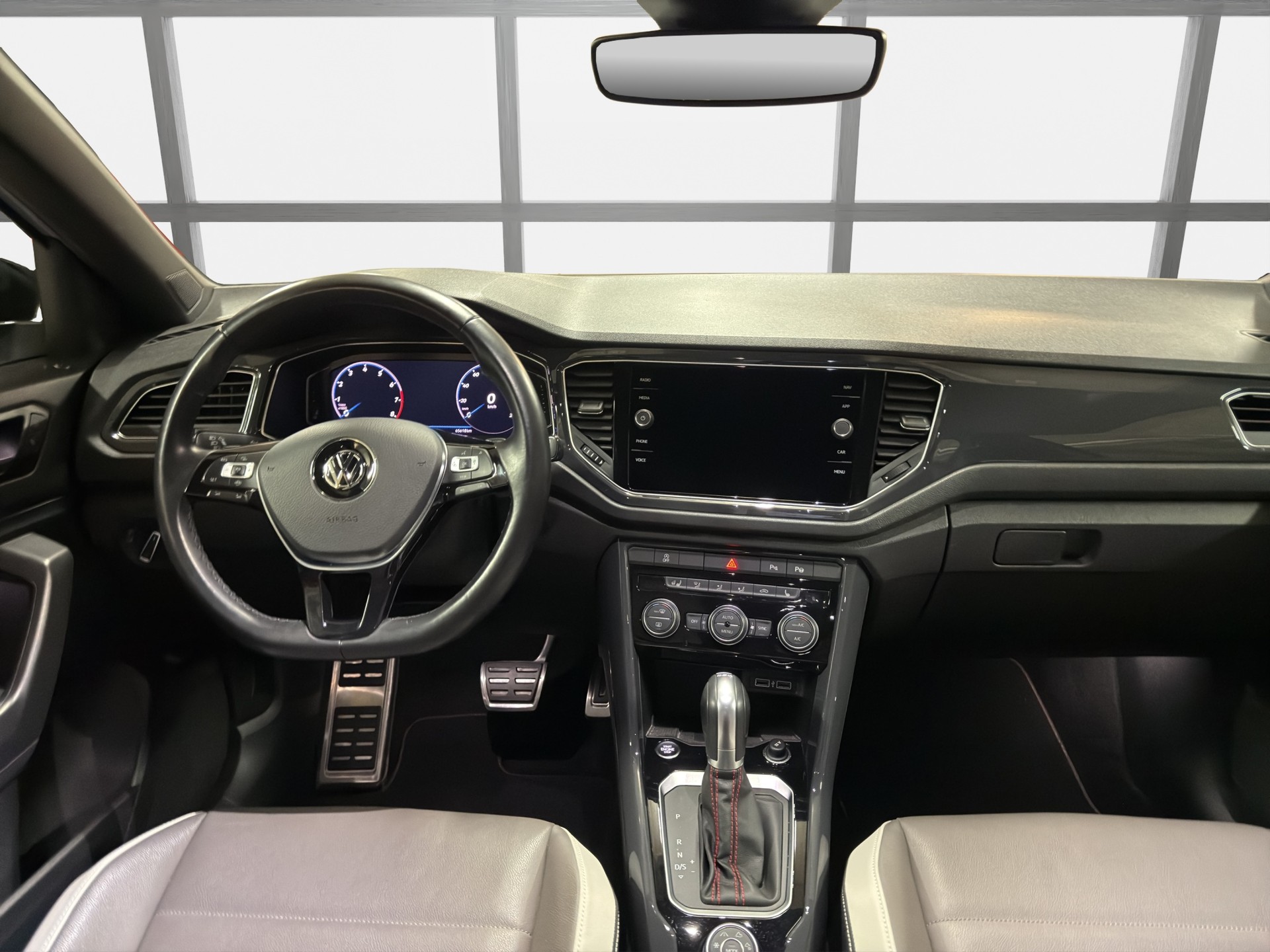VW T-Roc 2.0 TSI Sport DSG 4Motion-image-7