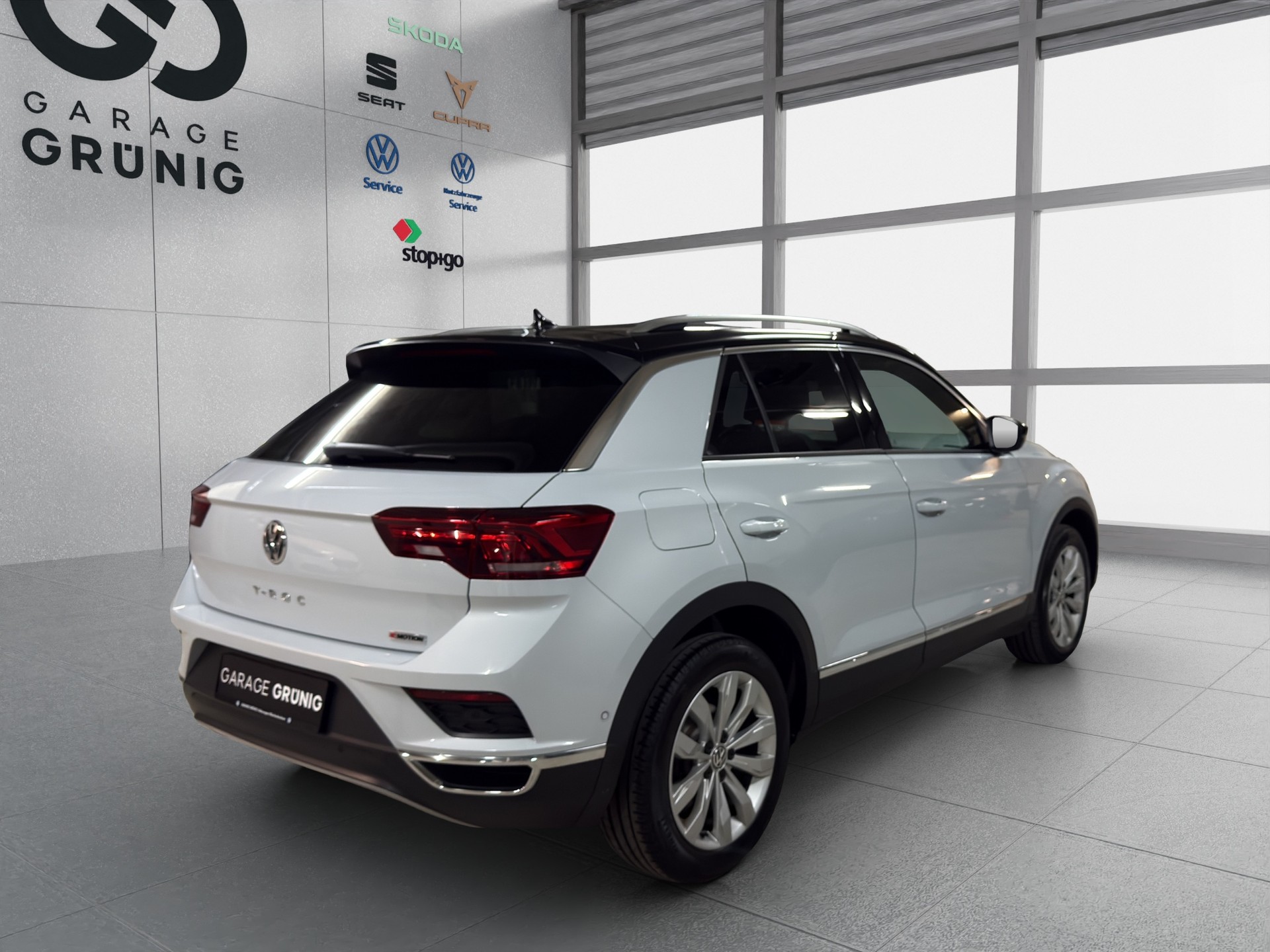 VW T-Roc 2.0 TSI Sport DSG 4Motion-image-5