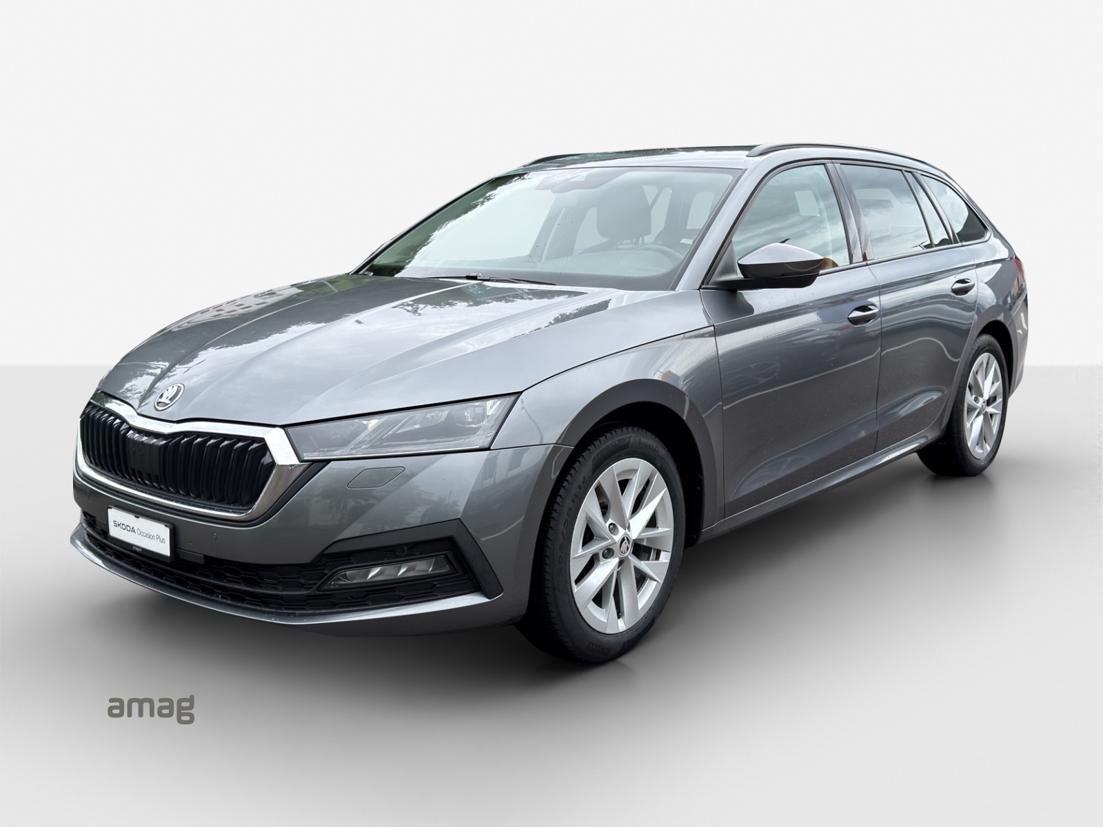 SKODA Octavia Combi 2.0 TSI Ambition DSG 4x4-image-0