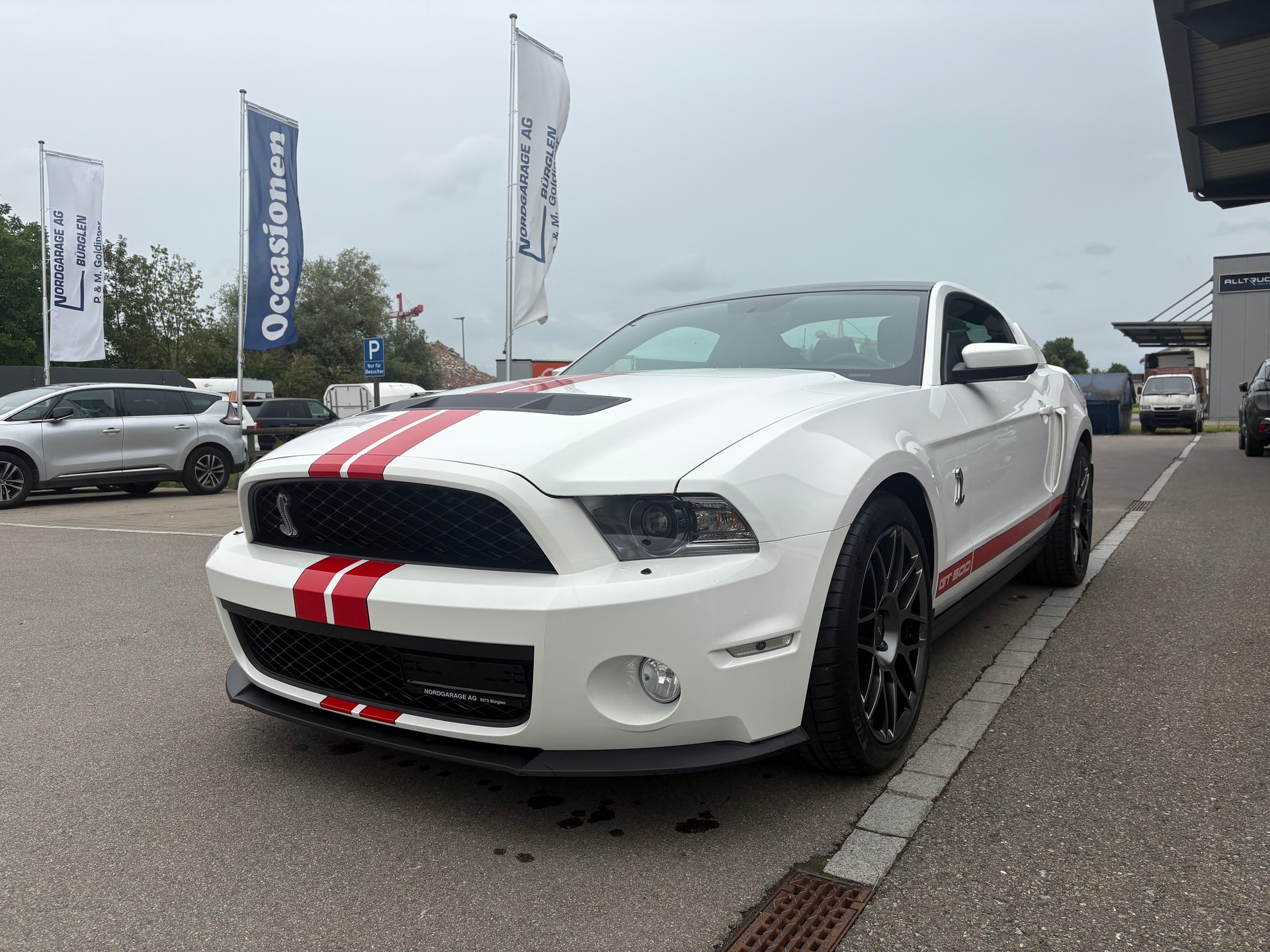 FORD Shelby GT500-image-2