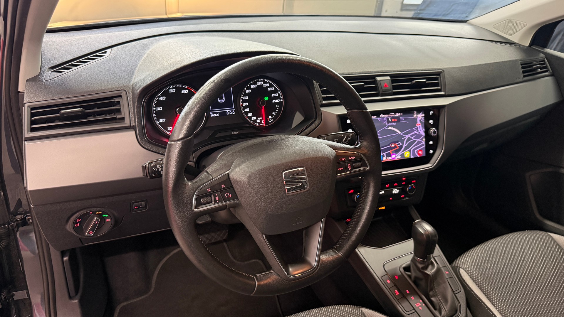 SEAT Ibiza 1.0 EcoTSI Style DSG, frisch ab MFK, Automat, NAVI, DAB, Androit Auto, AppelCarPlay, Garantie-image-10