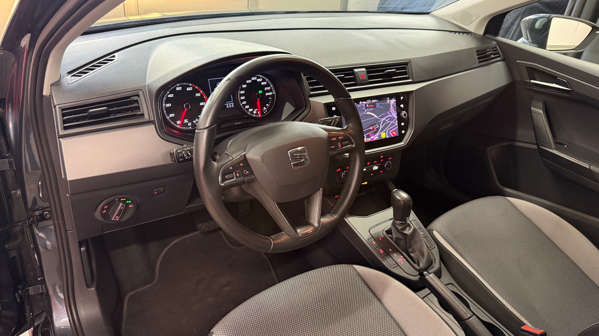 SEAT Ibiza 1.0 EcoTSI Style DSG, frisch ab MFK, Automat, NAVI, DAB, Androit Auto, AppelCarPlay, Garantie-image-9