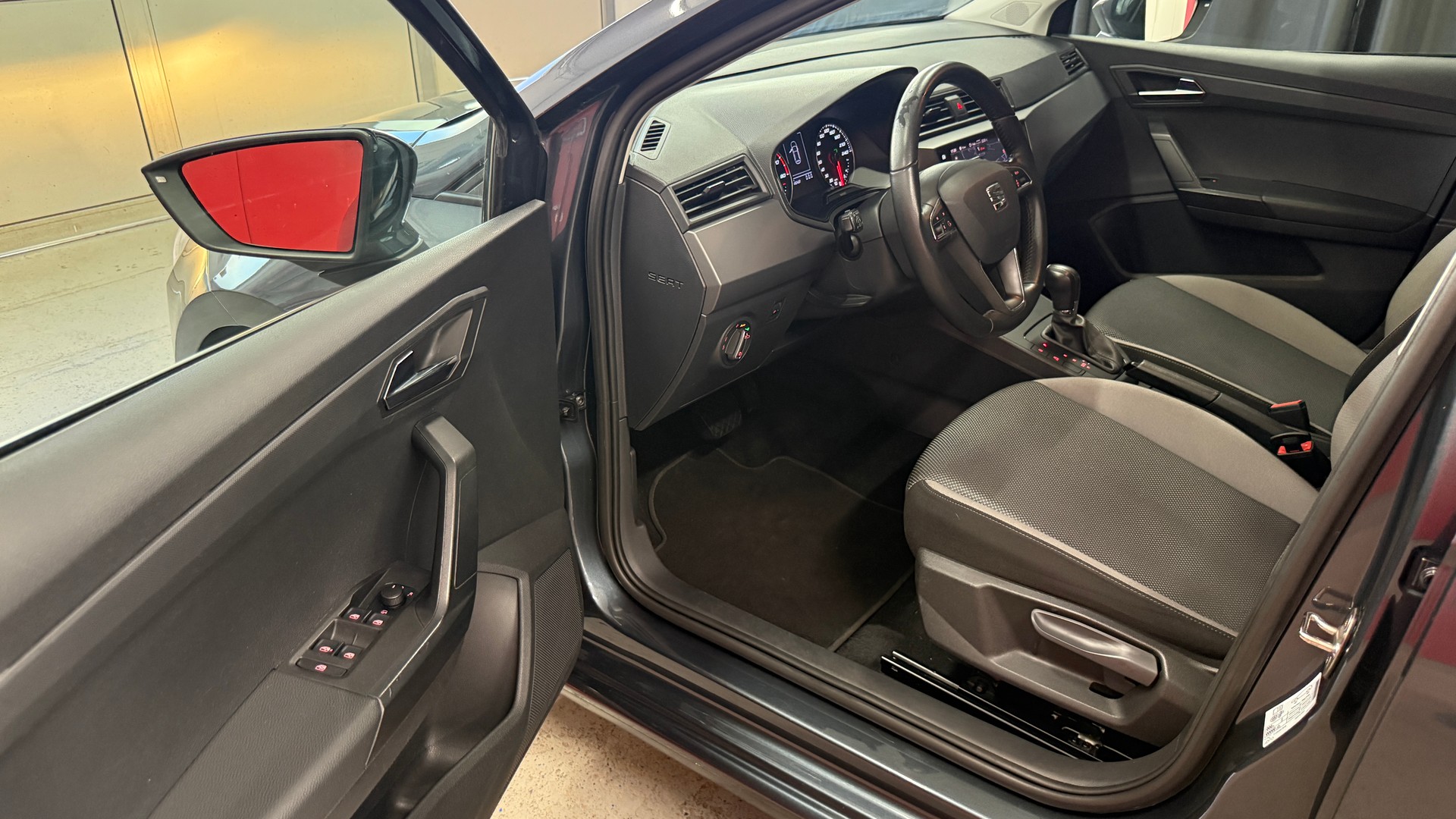 SEAT Ibiza 1.0 EcoTSI Style DSG, frisch ab MFK, Automat, NAVI, DAB, Androit Auto, AppelCarPlay, Garantie-image-8