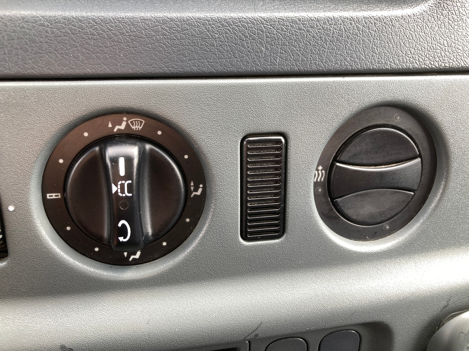MERCEDES-BENZ Sprinter 313 CDI 4x4 mit Geländeuntersetzung-image-13