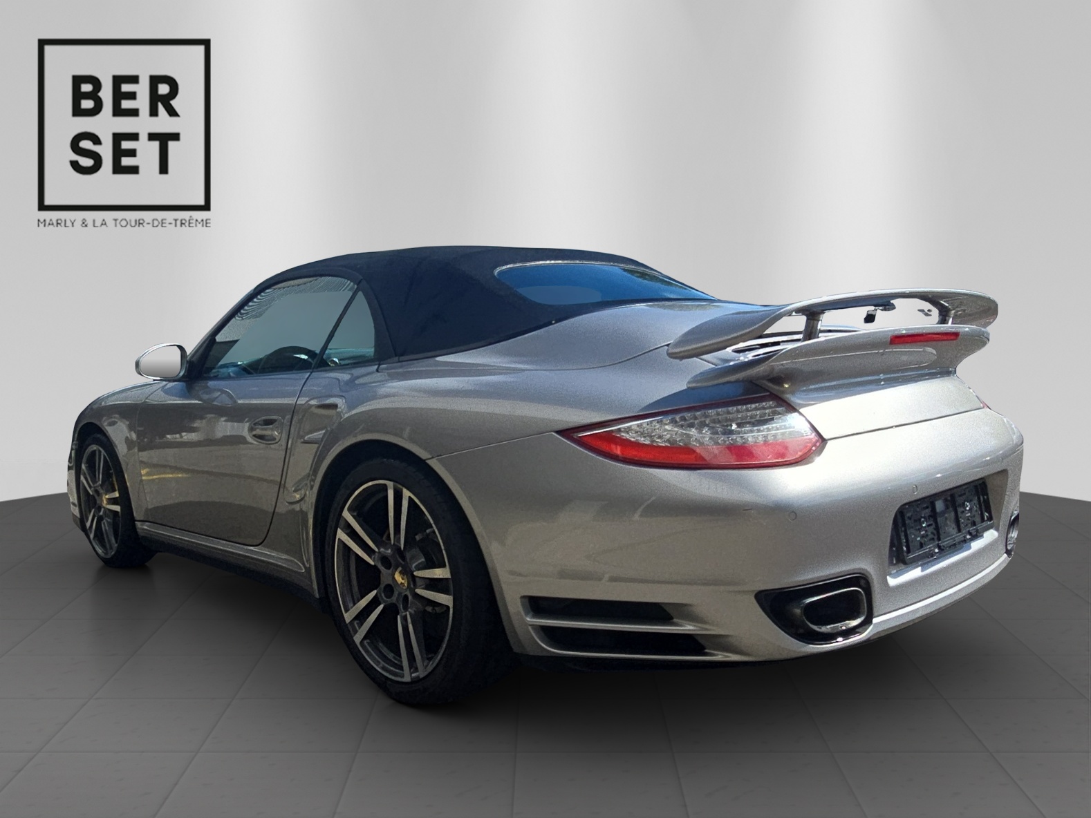 PORSCHE 911 Cabriolet 3.8 Turbo S-image-2
