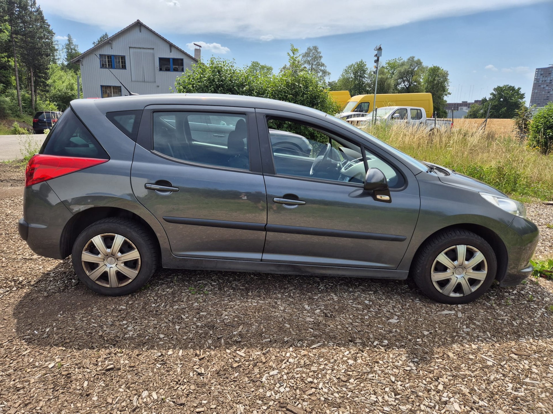 PEUGEOT 207 SW 1.6 16V Sport Automatic-image-4