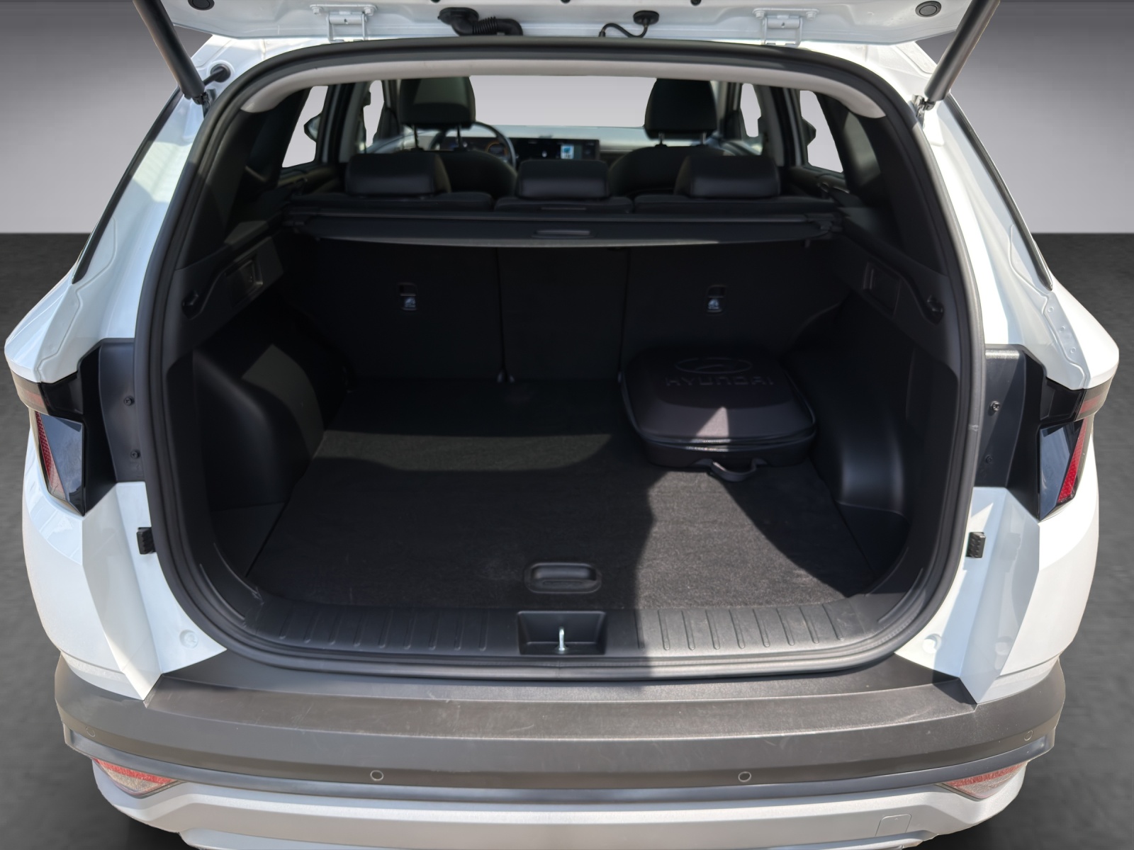 HYUNDAI Tucson 1.6 T-GDi PHEV Vertex Swiss Edition 4WD-image-15