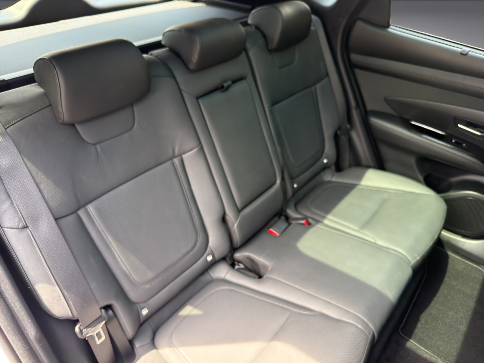 HYUNDAI Tucson 1.6 T-GDi PHEV Vertex Swiss Edition 4WD-image-14