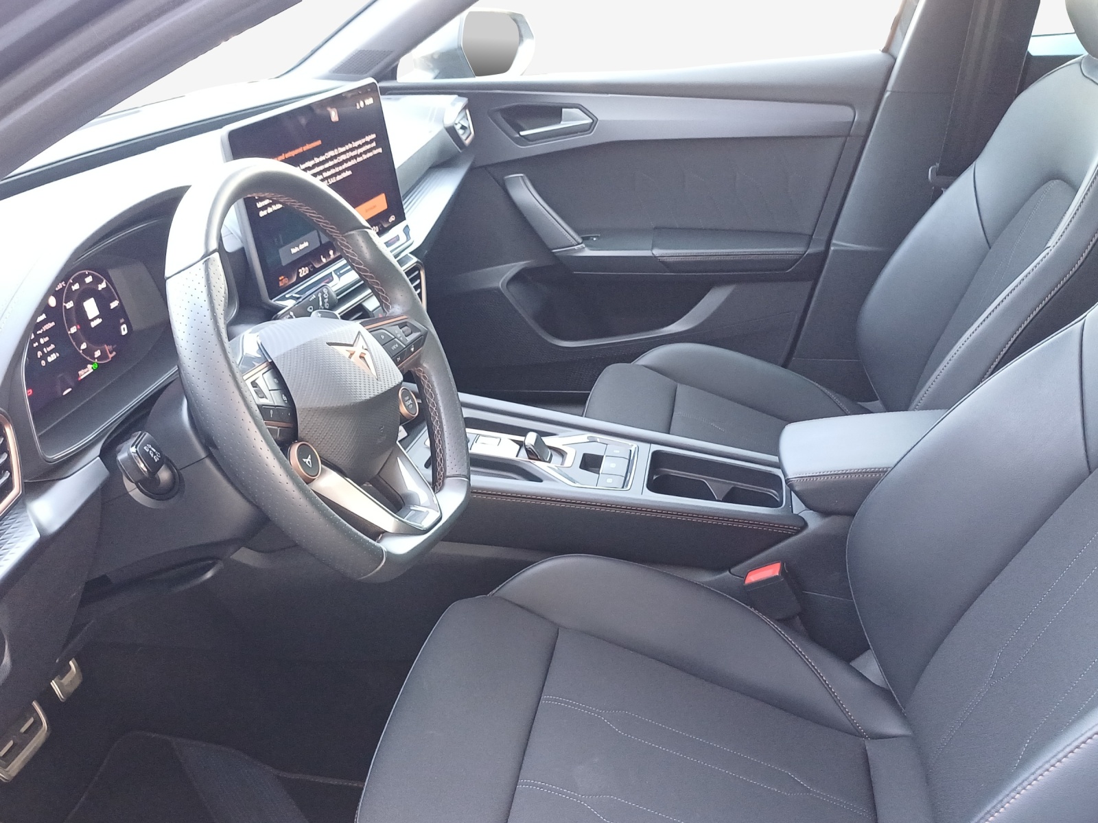 CUPRA LEON ST 1.5 eTSI DSG-image-7