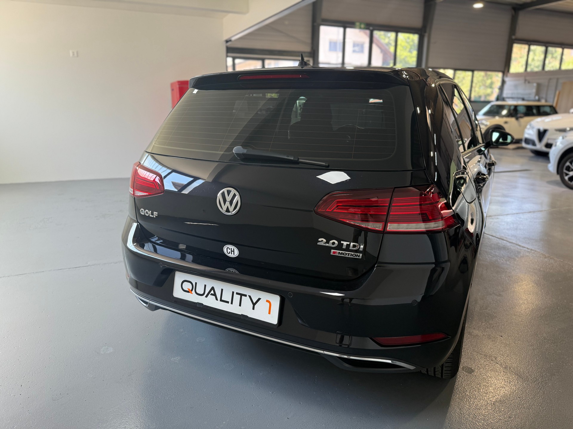 VW Golf 2.0 TDI Comfortline 4Motion DSG-image-5