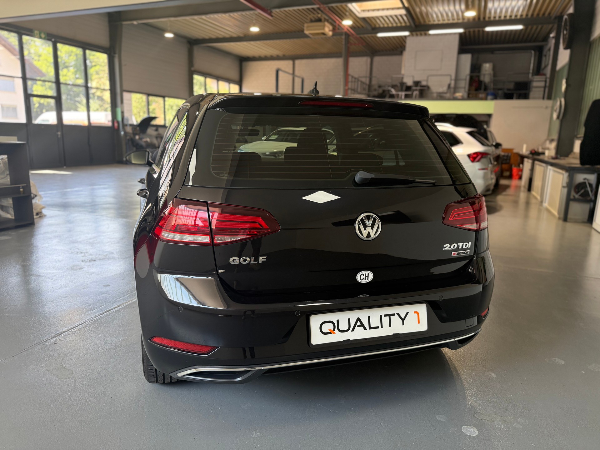VW Golf 2.0 TDI Comfortline 4Motion DSG-image-4