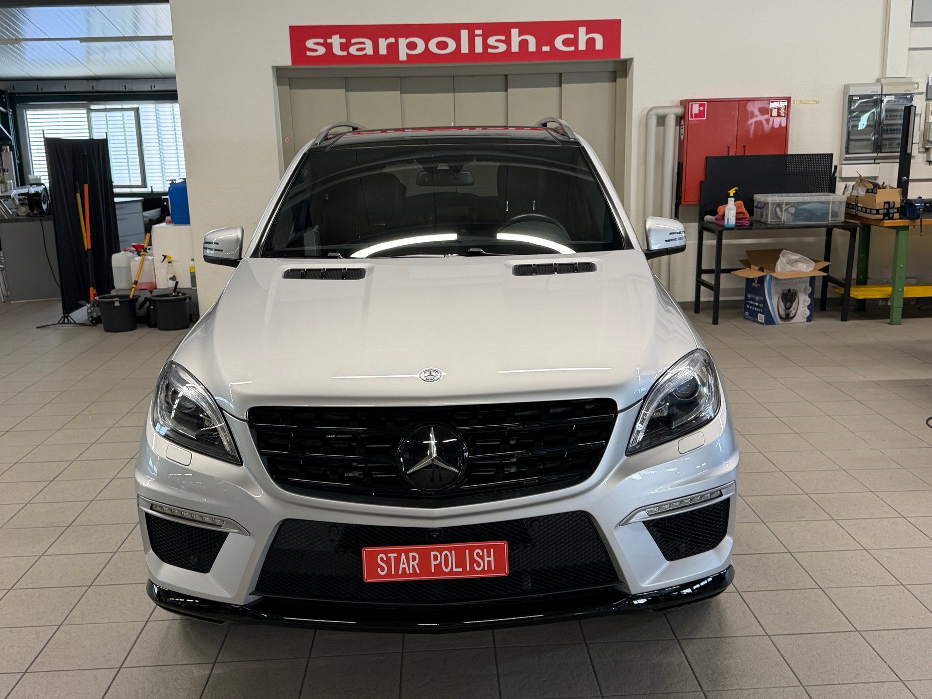MERCEDES-BENZ ML 63 V8 AMG-image-1
