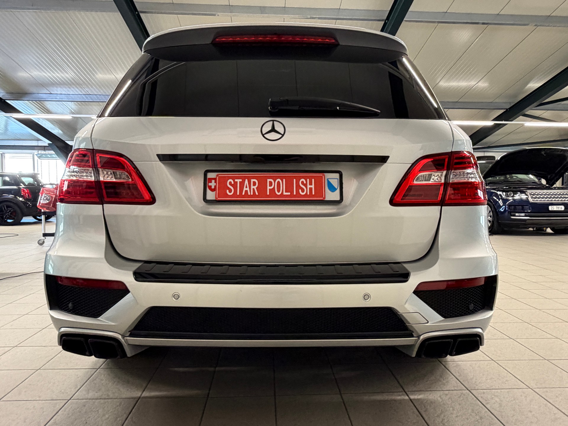 MERCEDES-BENZ ML 63 V8 AMG-image-2