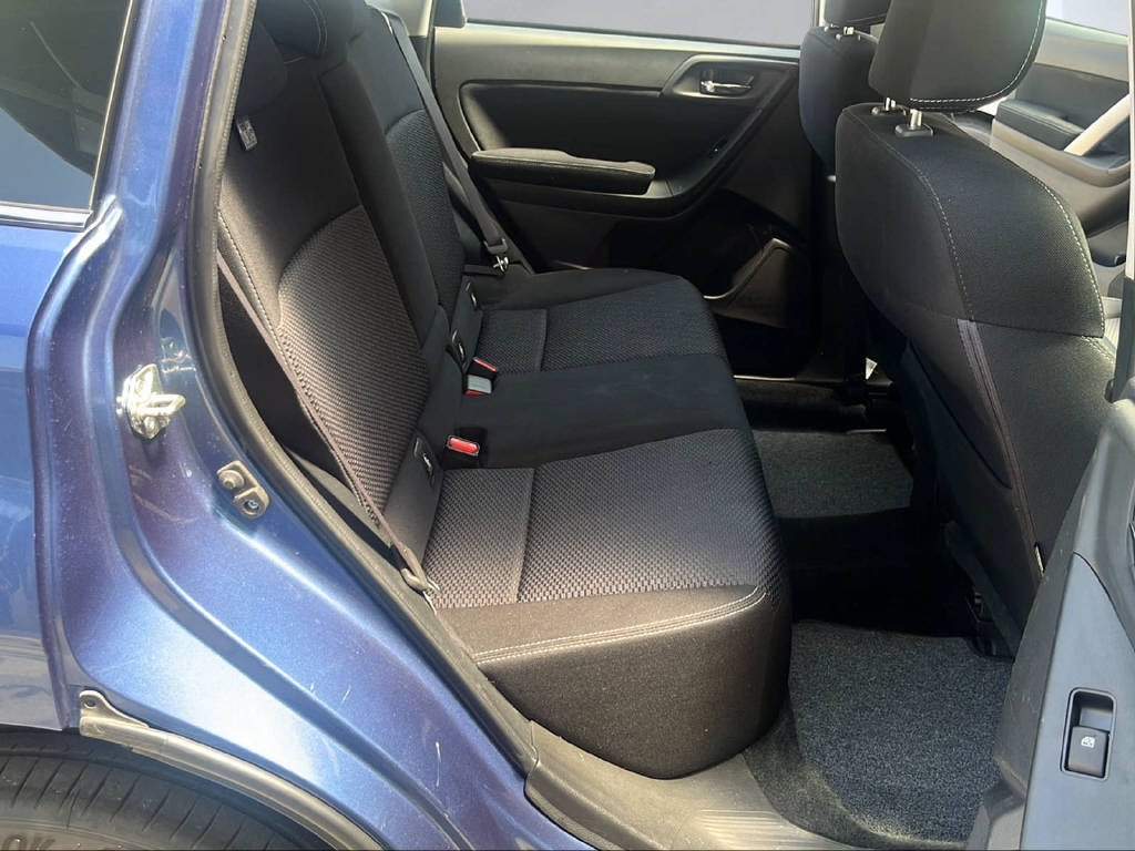 SUBARU Forester Station 2.0 Swiss mit Anhängerkupplung 1800Kg-image-18