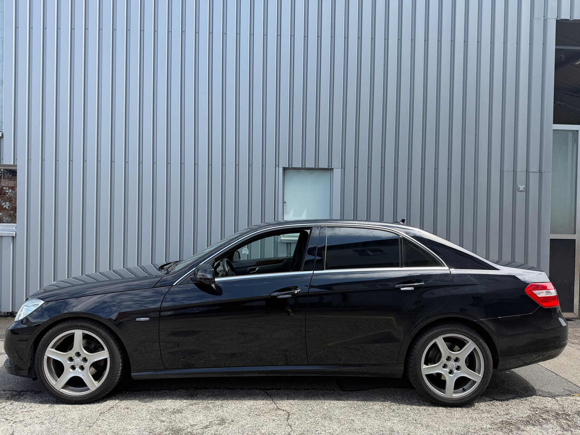 MERCEDES-BENZ E 250 CDI BlueEfficiency 7G-Tronic-image-3