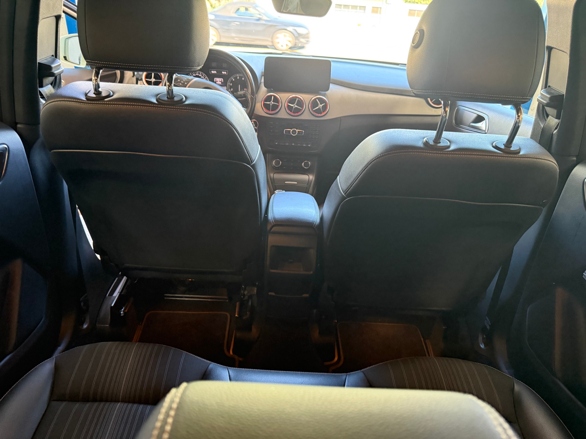 MERCEDES-BENZ B 250 7G-DCT-image-14