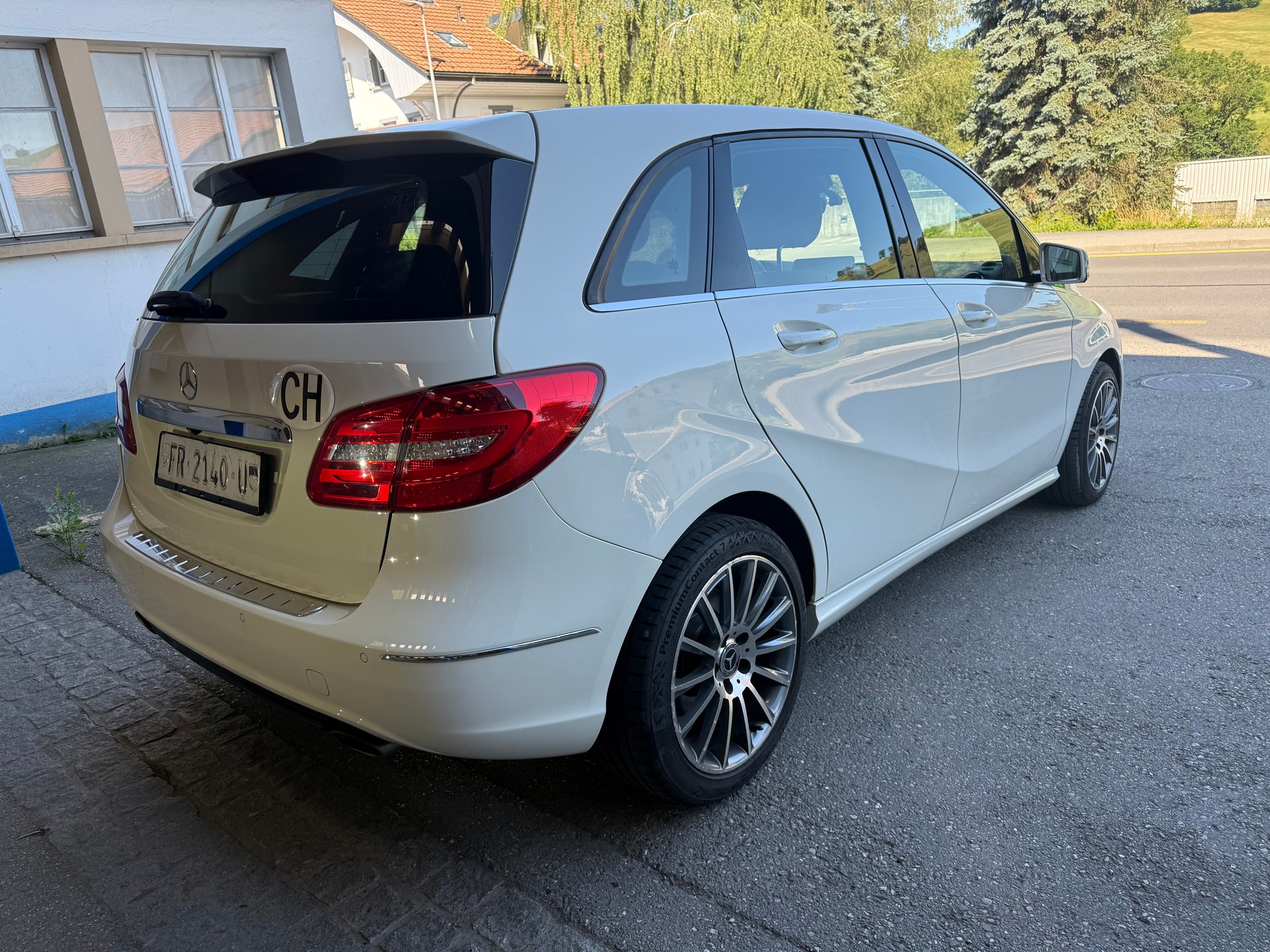 MERCEDES-BENZ B 250 7G-DCT-image-4