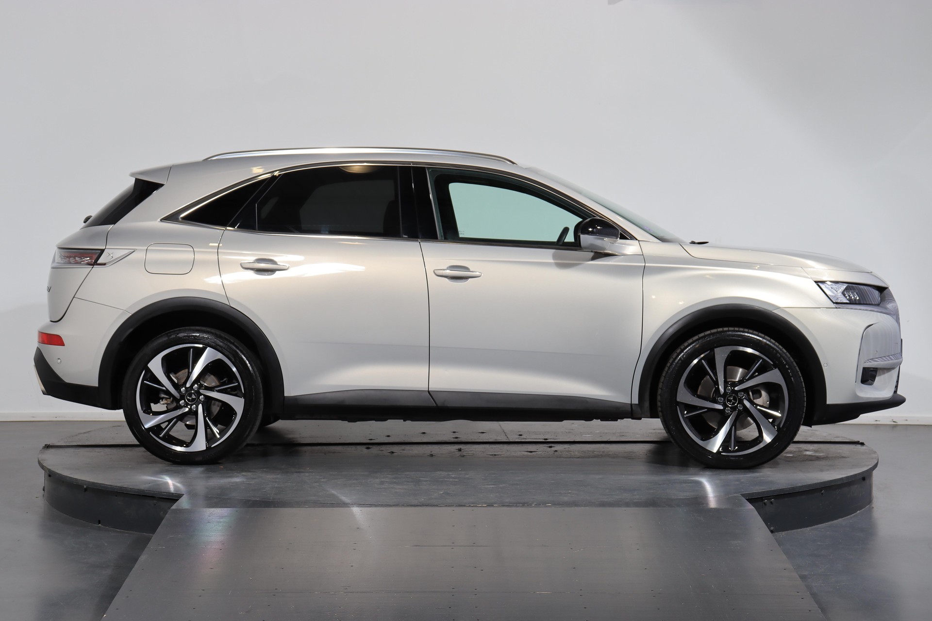 DS AUTOMOBILES 7 Crossback 1.6 E-Tense Rivoli 4x4-image-1